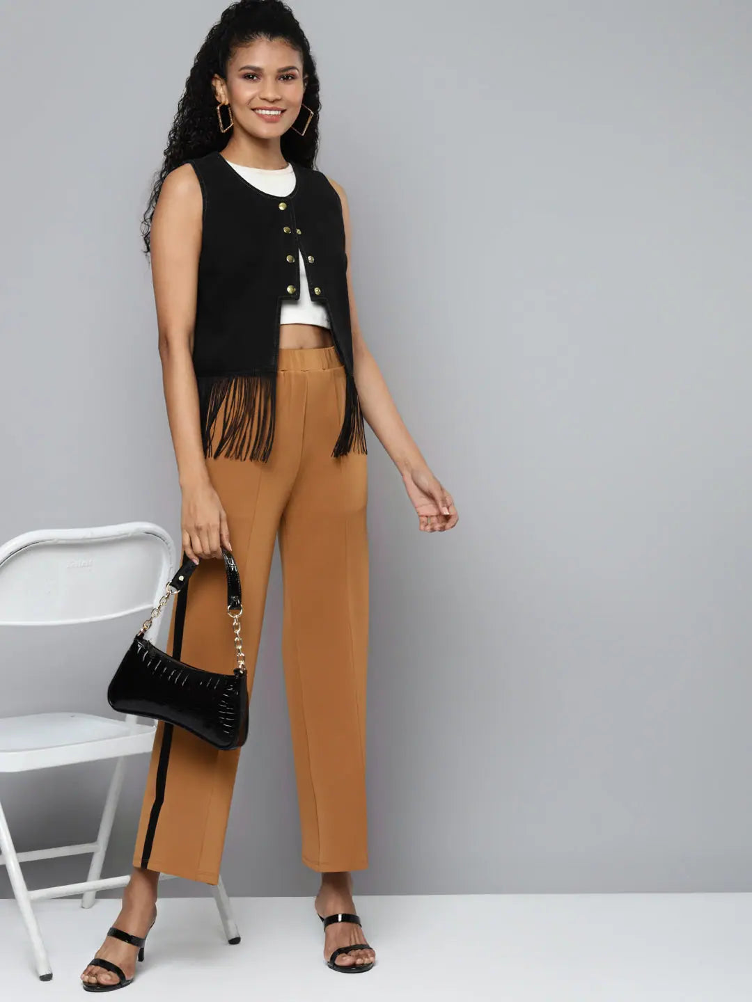 Black Sleeveless Denim Jacket - Trendy Women's Fashion Jackets