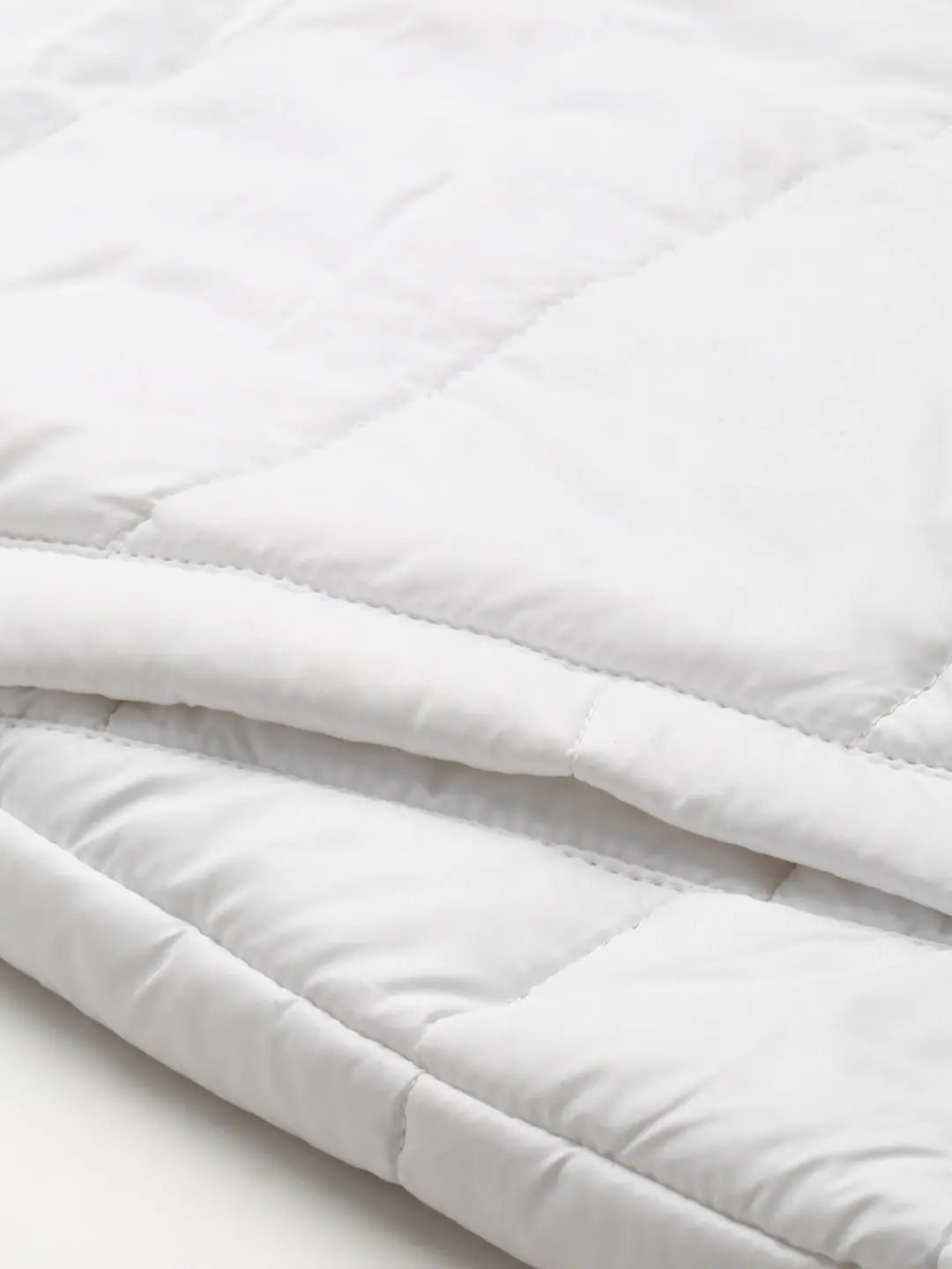 Women's White Puffer Jacket | Trendy Women's Winter Coats