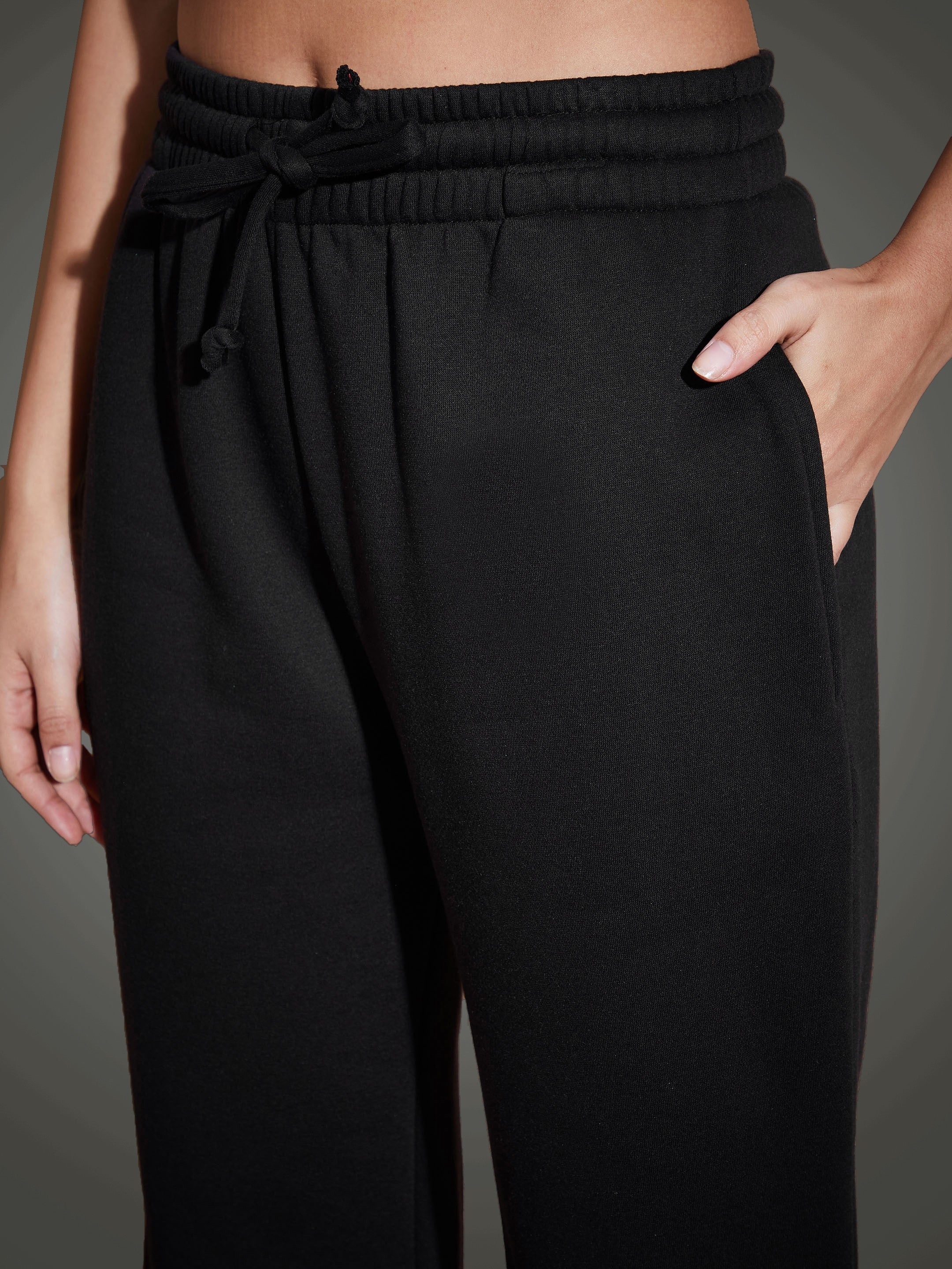 Women Black Fleece Zipper Jacket With Joggers-SFJCKT6808_SFPANT50730