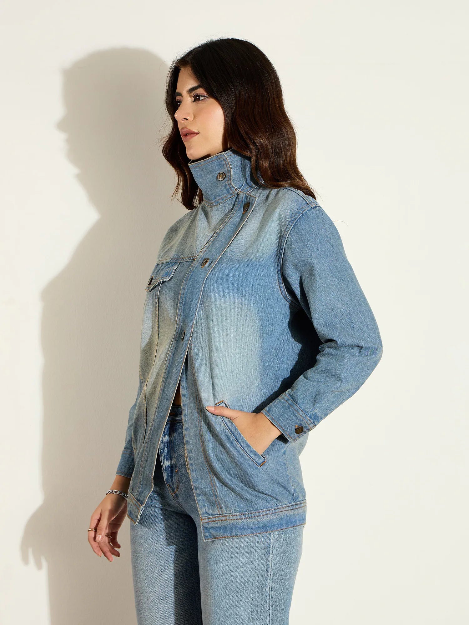 Blue Acid Wash Denim Jacket - Women's Fashion Outerwear