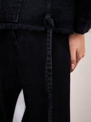 Women Black Washed Denim Front Pocket Jacket-SFJCKT6982