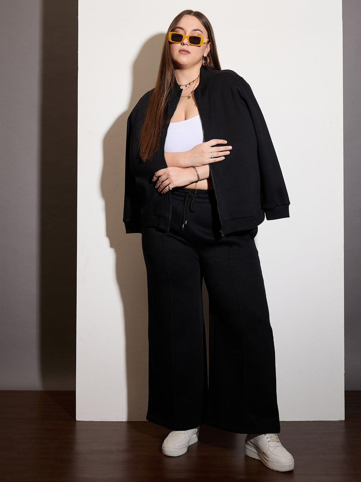 Women Black Fleece Front Zipper Jacket With Sweatpants-SFJCKT6988_SFPANT51006