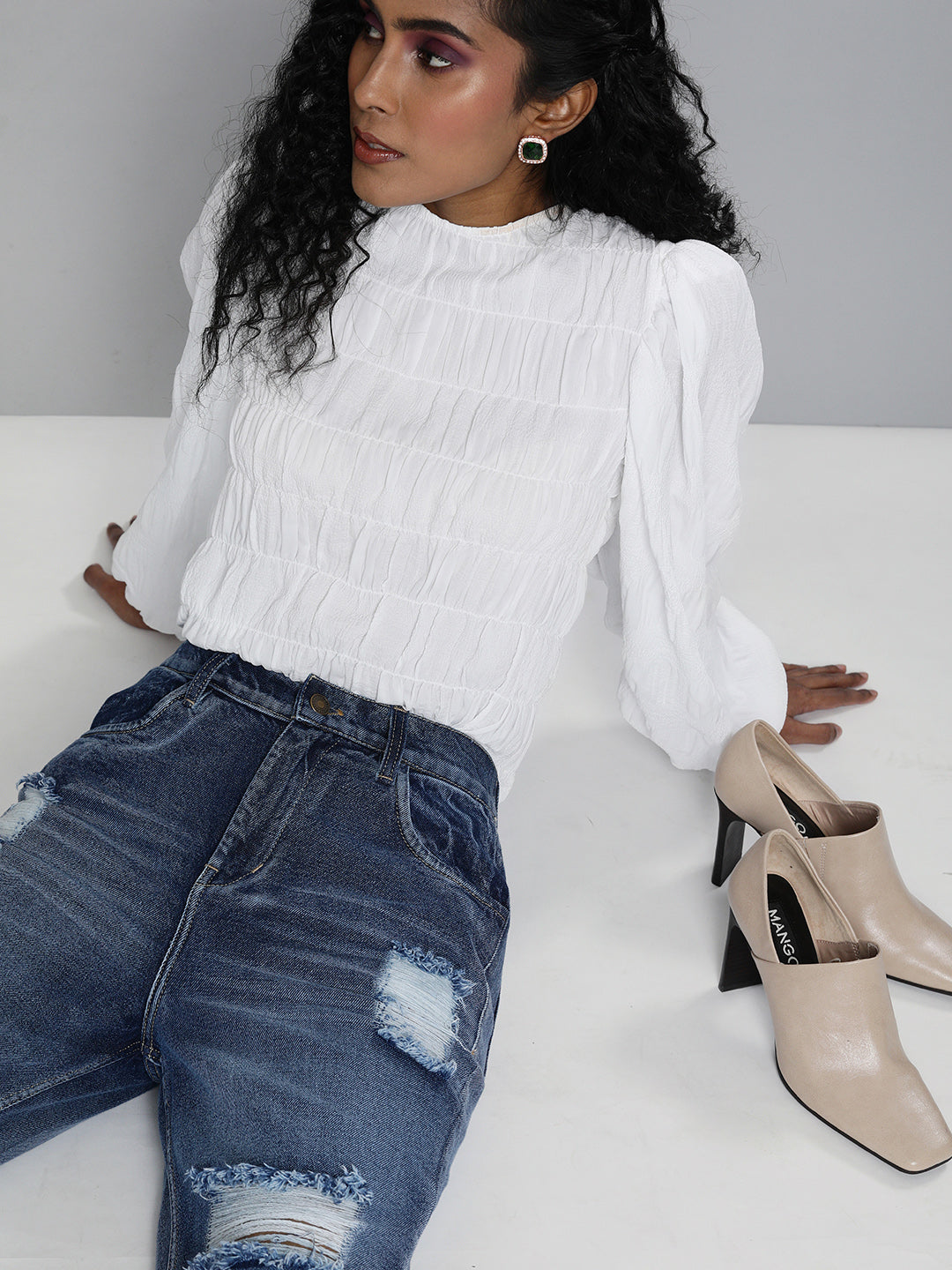 Women Blue High Waist Distressed Knee Jeans-SFJEAN0068