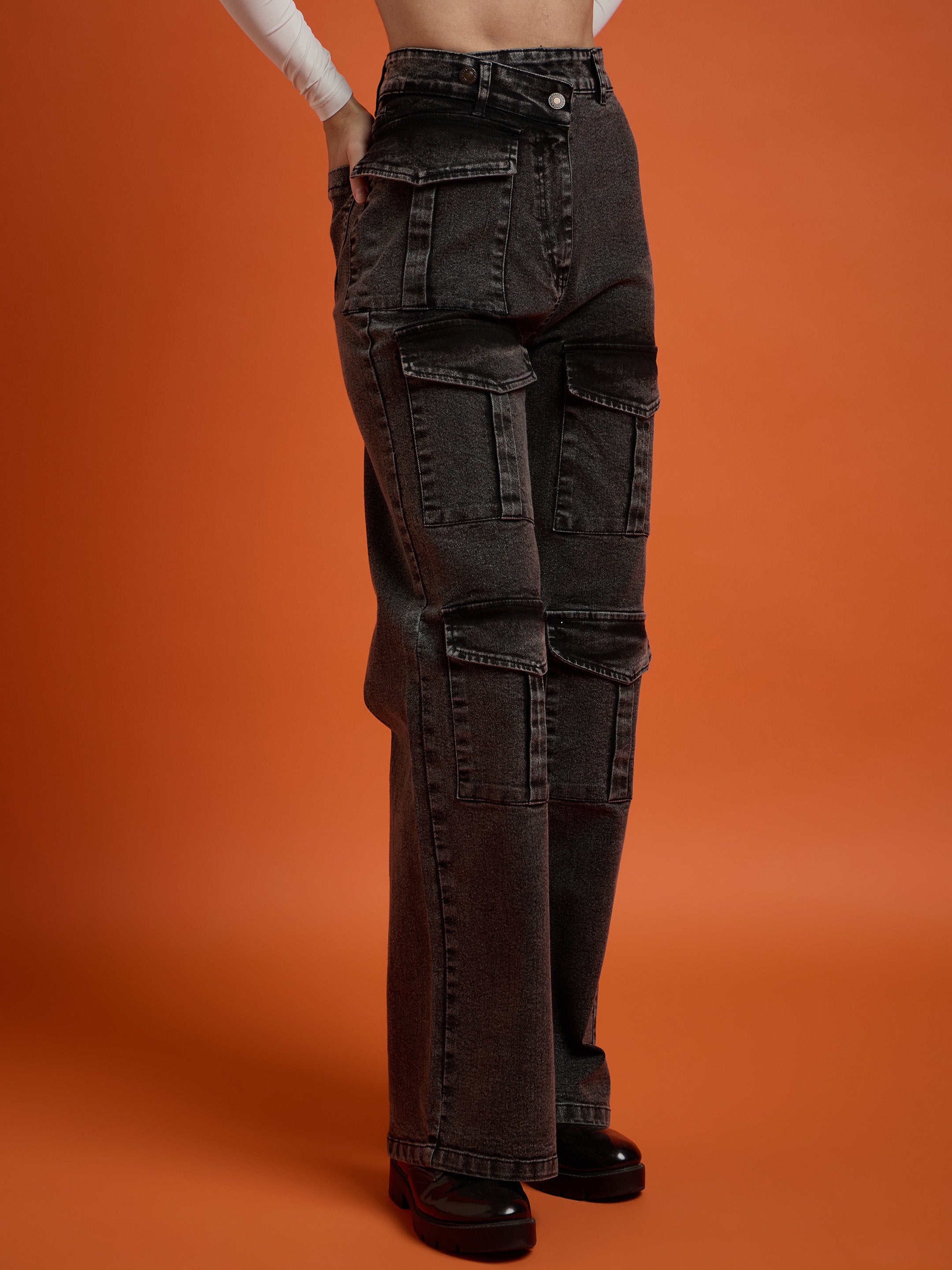 Women Black Washed Cargo Straight Jeans-SFJEAN0661