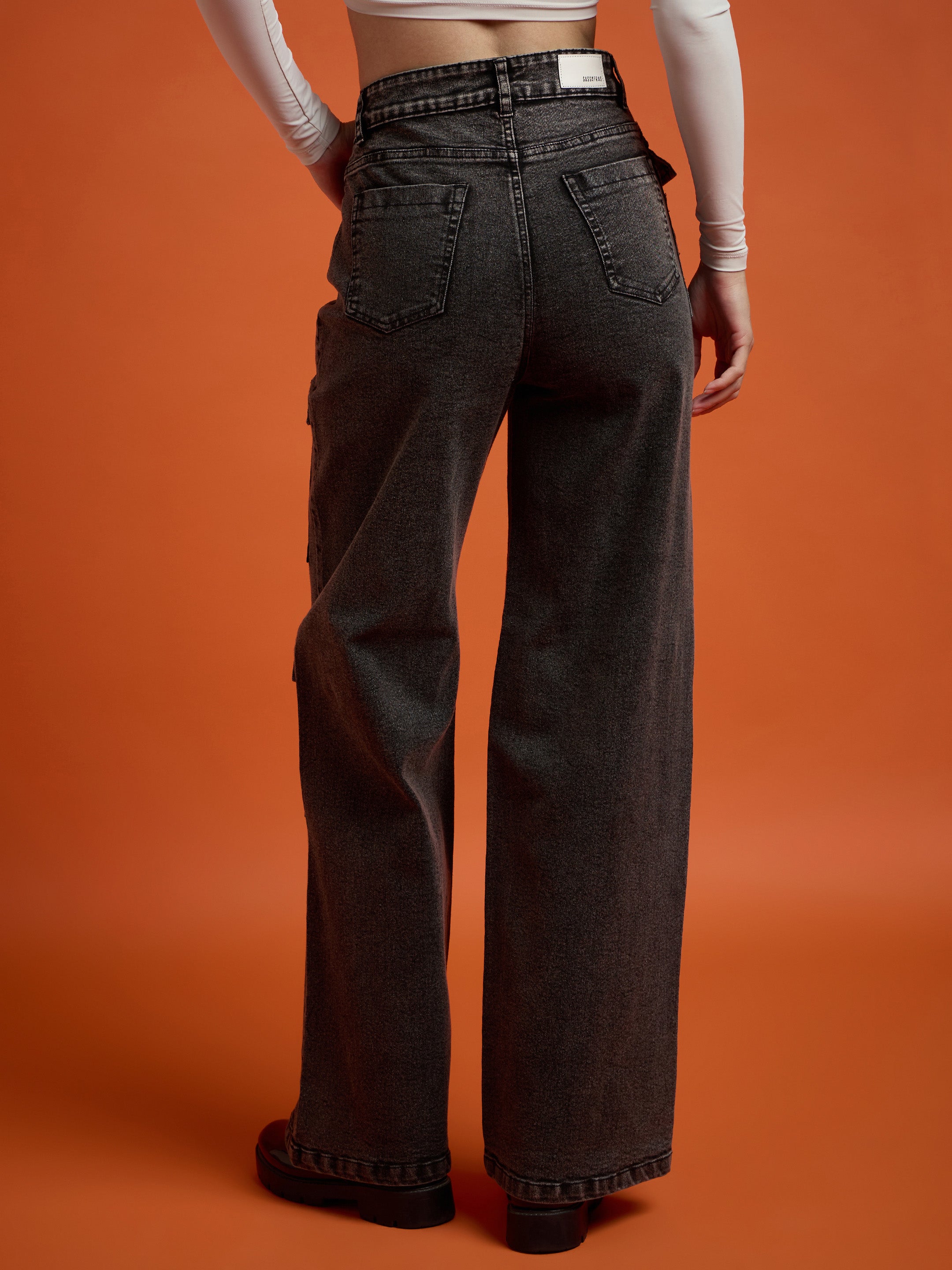 Women Black Washed Cargo Straight Jeans-SFJEAN0661