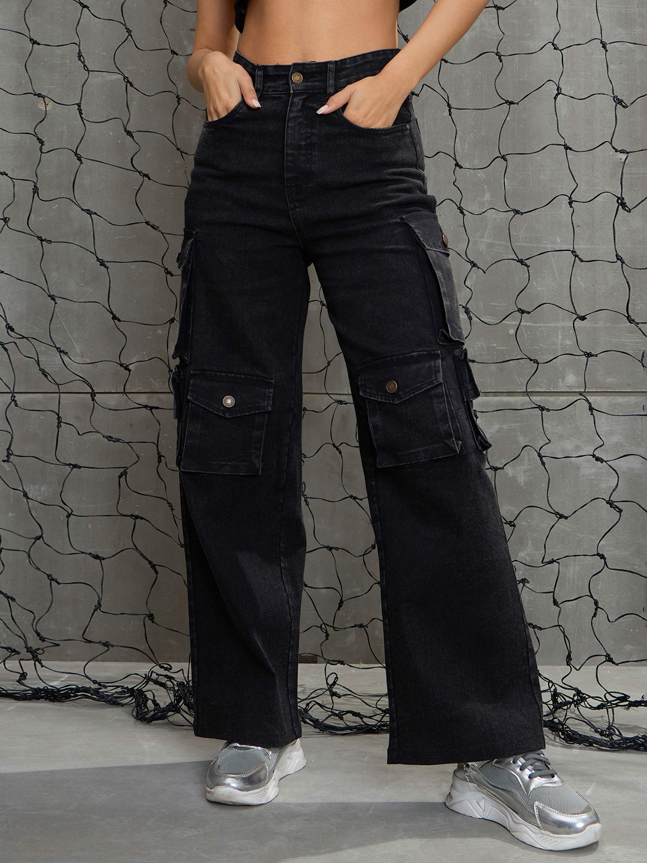 Women Black Washed Denim Multi Pockets Cargo Jeans-SFJEAN0707