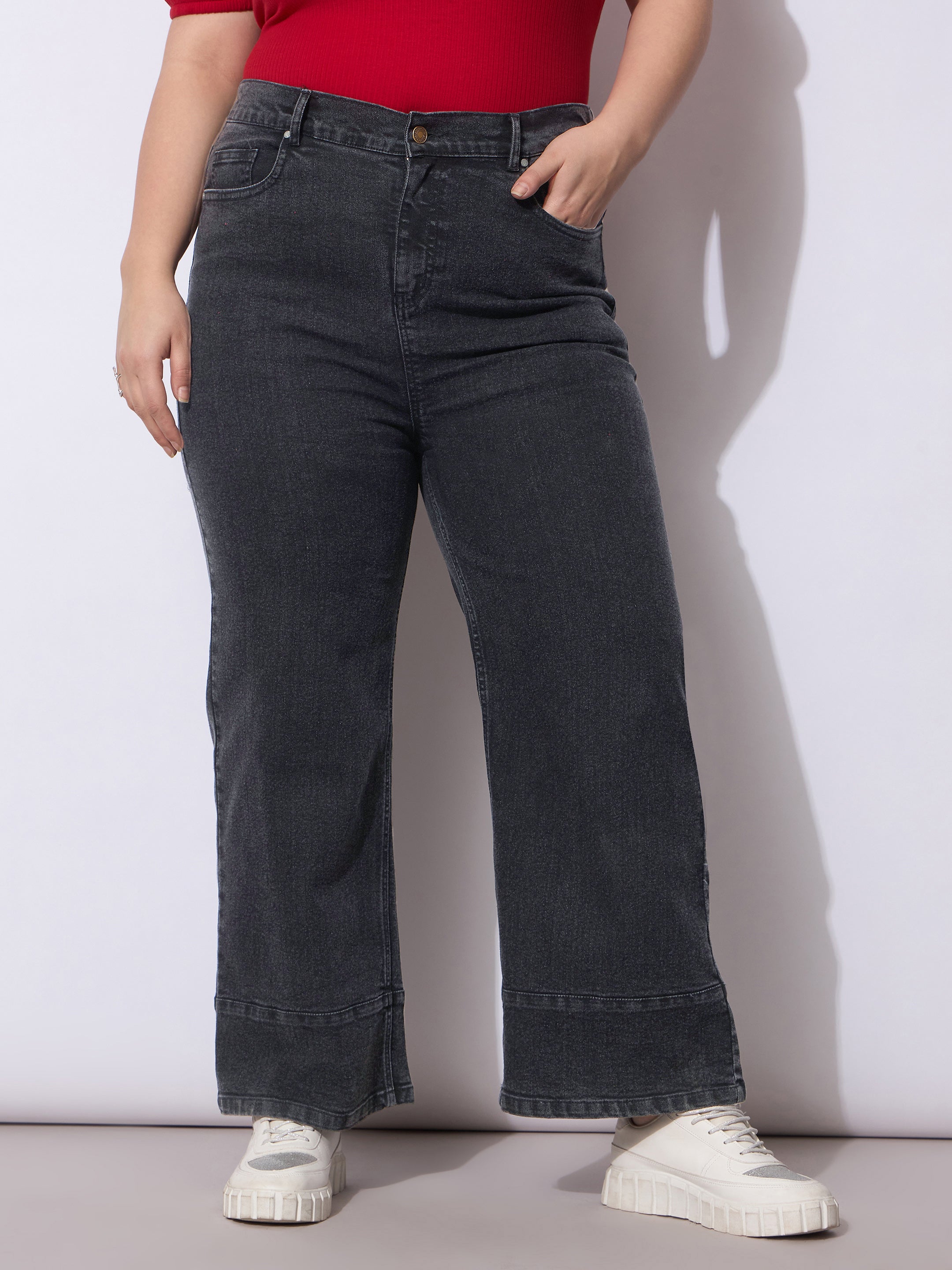 Women Black Wash Hem Seam Straight Fit Jeans-SFJEAN0791