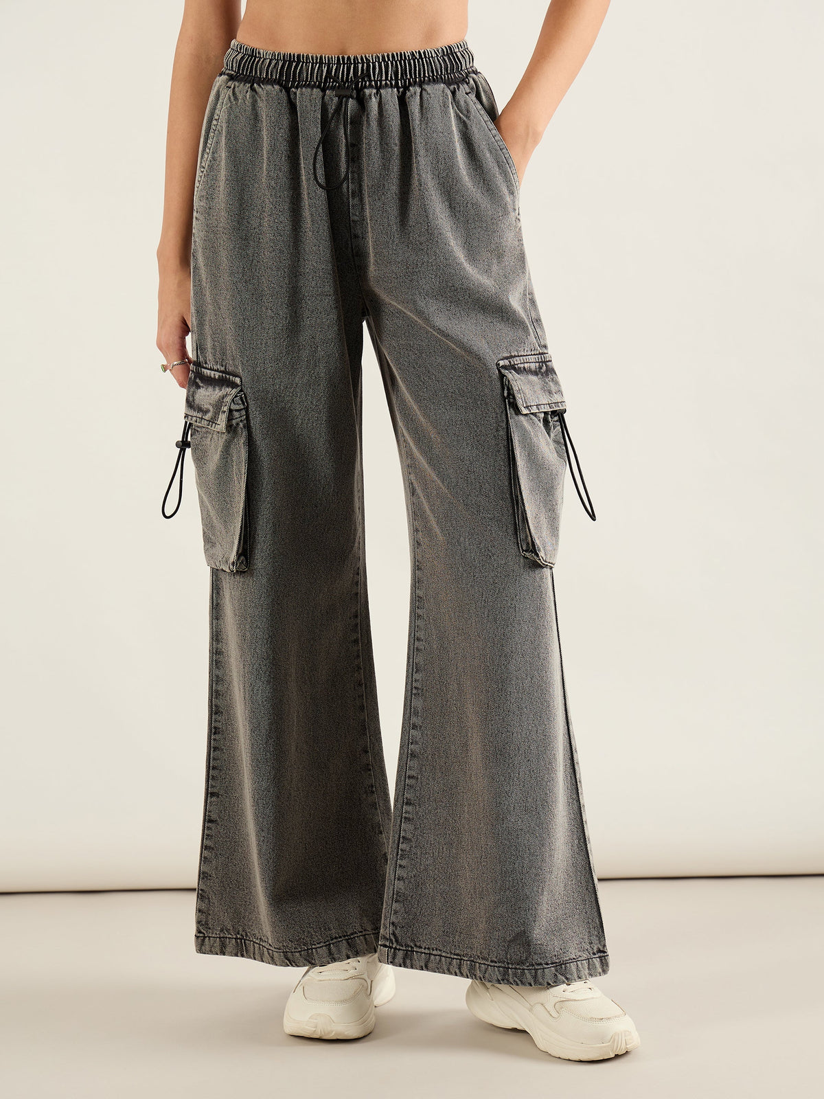 Women Grey Washed Cargo Pocket Jeans-SFJEAN0818