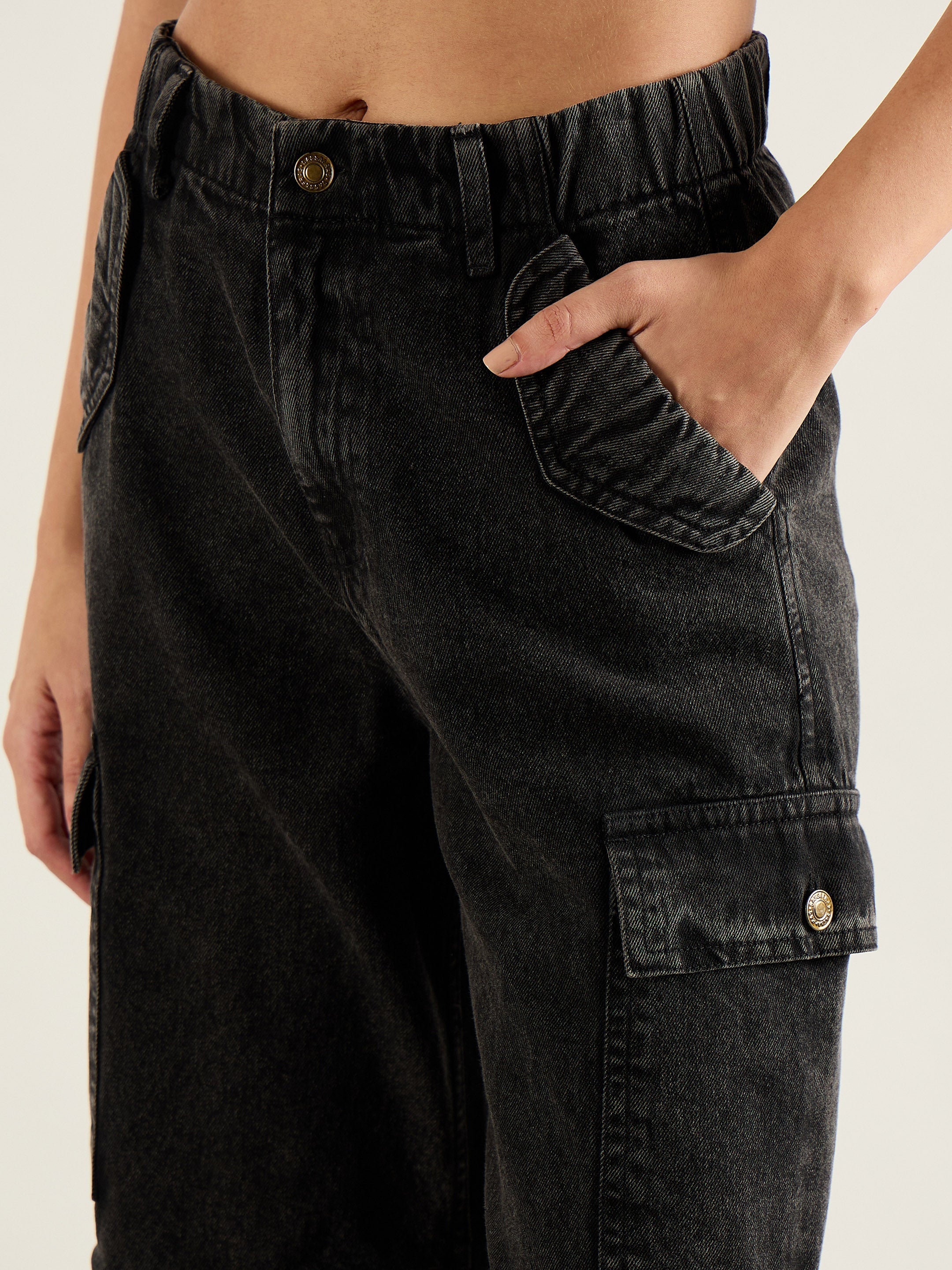 Women Black Wash Flap Pocket Cargo Jeans-SFJEAN0821