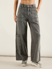Women Grey Wash Hem Pocket Cargo Jeans-SFJEAN0822