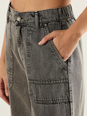 Women Grey Wash Hem Pocket Cargo Jeans-SFJEAN0822