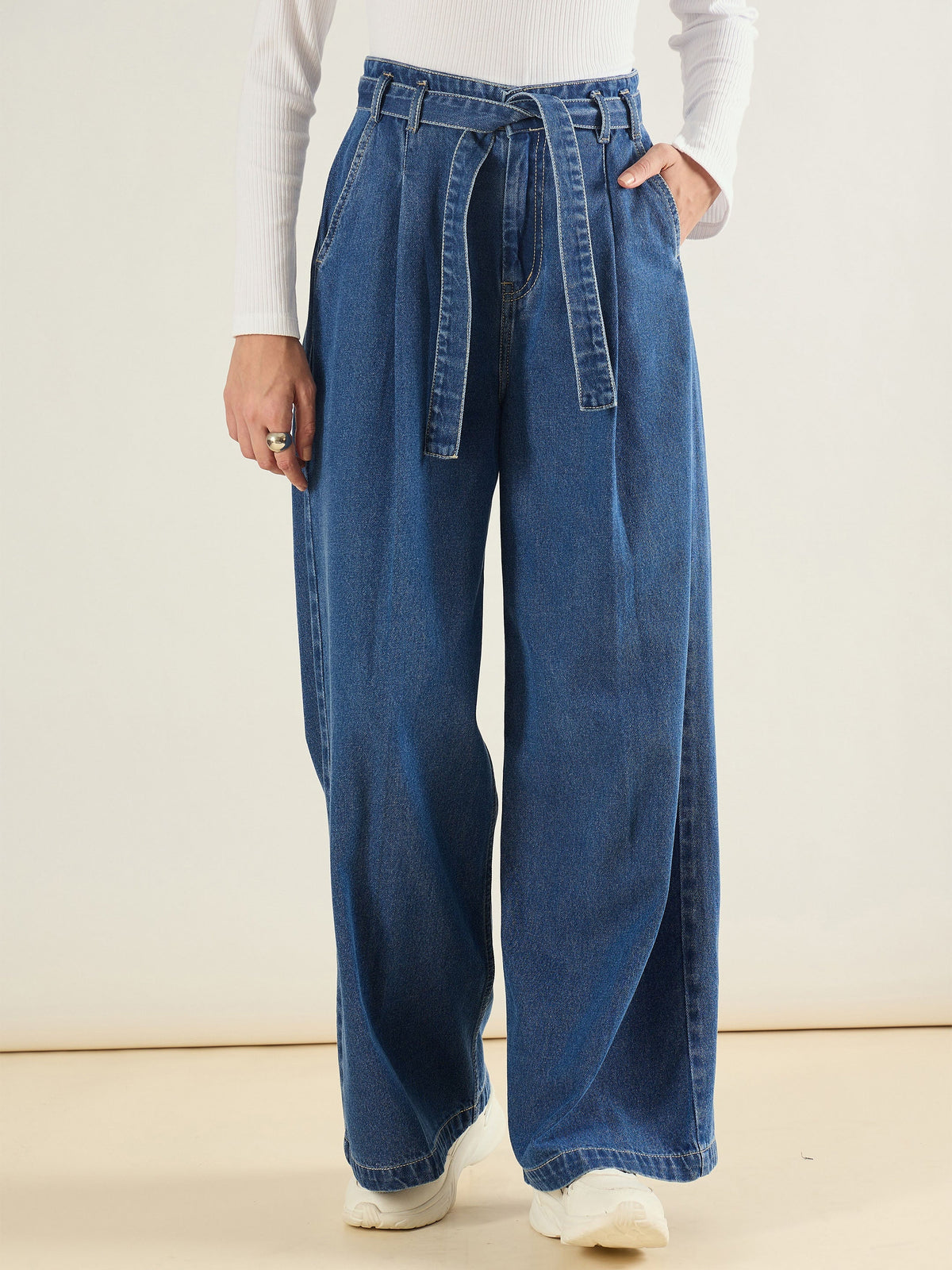 Women Blue Wash Wide Leg Belted Denim Jeans-SFJEAN0831