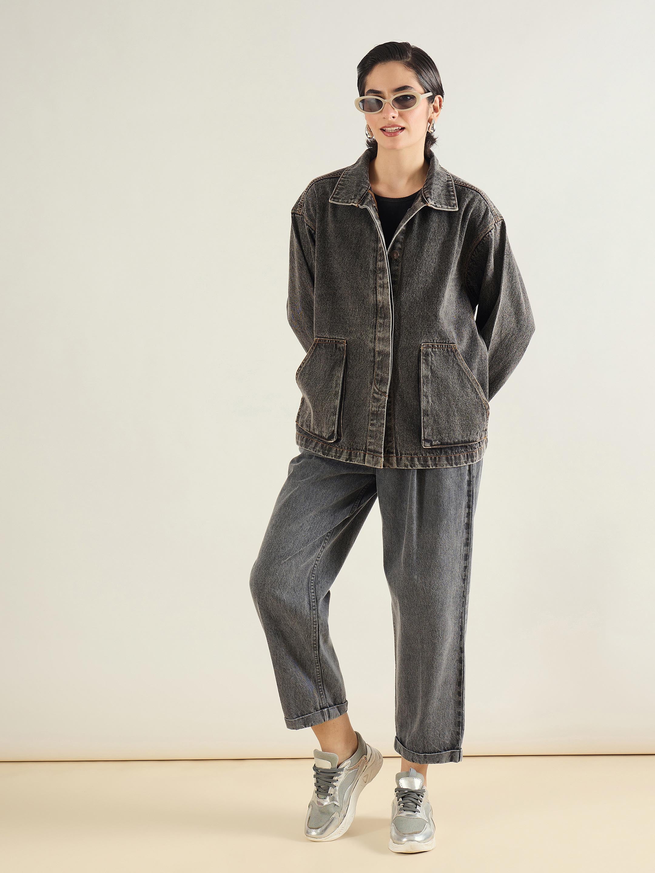 Women Grey Wash Roll Up Hem Barrel Jeans-SFJEAN0834