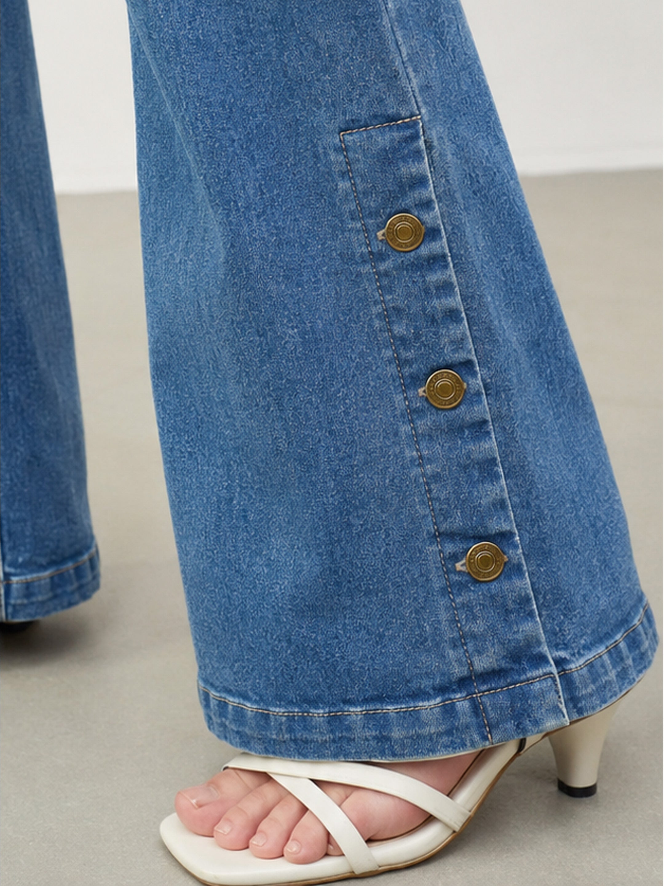 DesiQlo Blue Whisker Button-at-Hem Boot Cut Jeans - Blue