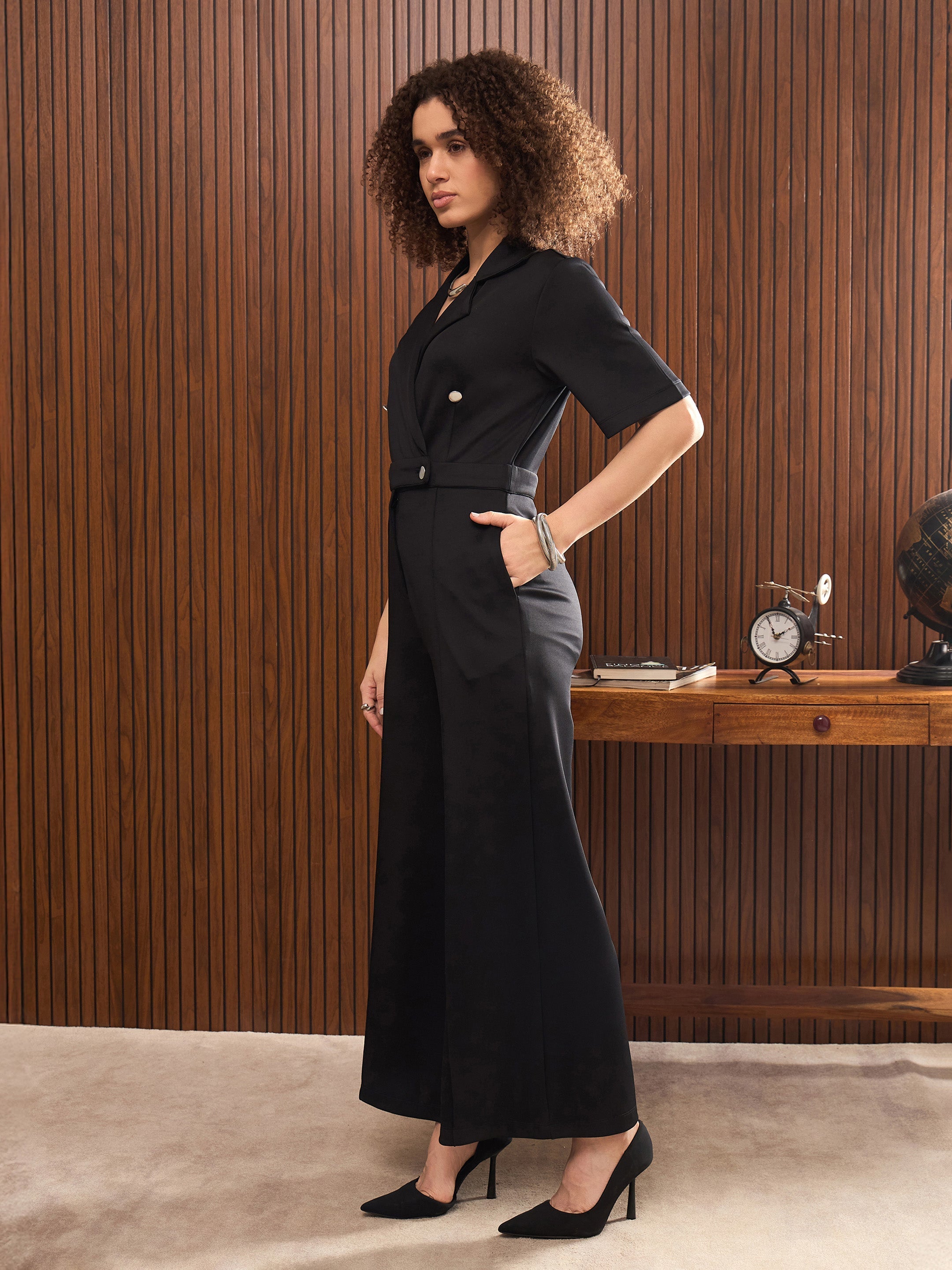 Women Black Notch Collar Short Sleeve Jumpsuit-SFJMPS8342