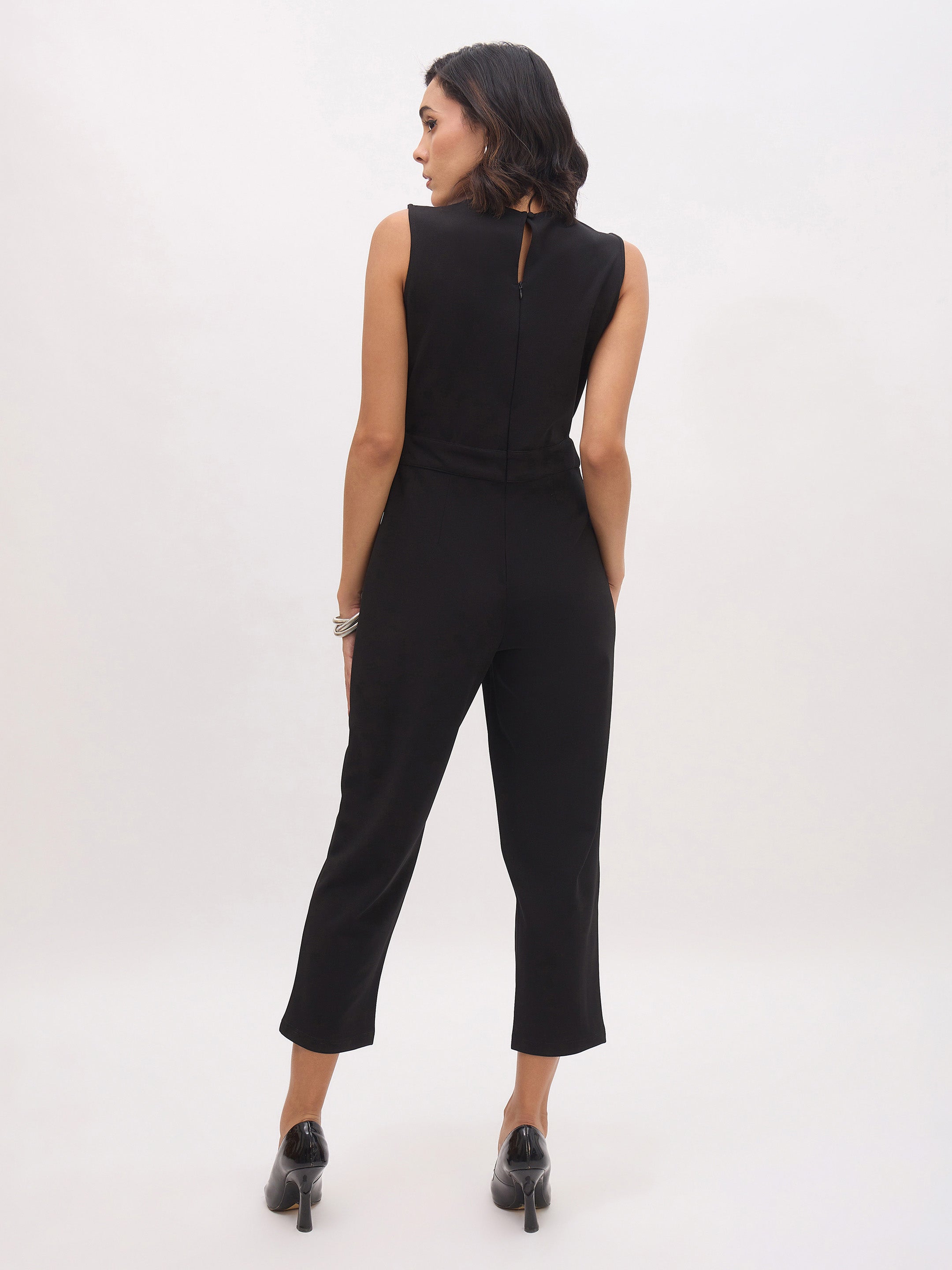 Women Black Sleeveless Round Neck Jumpsuit-SFJMPS8357