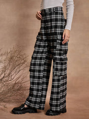 Women Black Check Straight Fit Cargo Pants-SFPANT50970