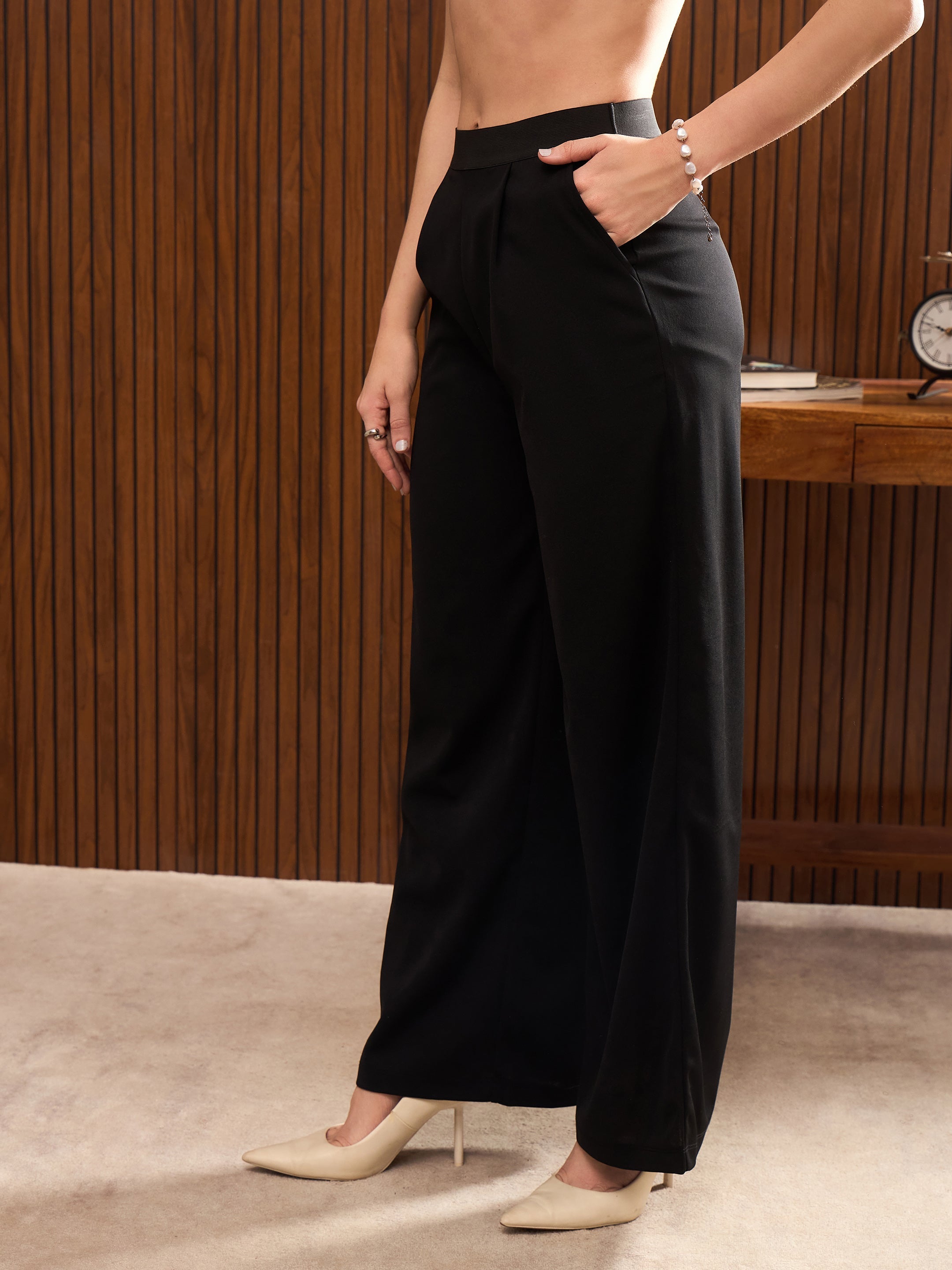 Women Black Elasticated Waist Pants-SFPANT51211