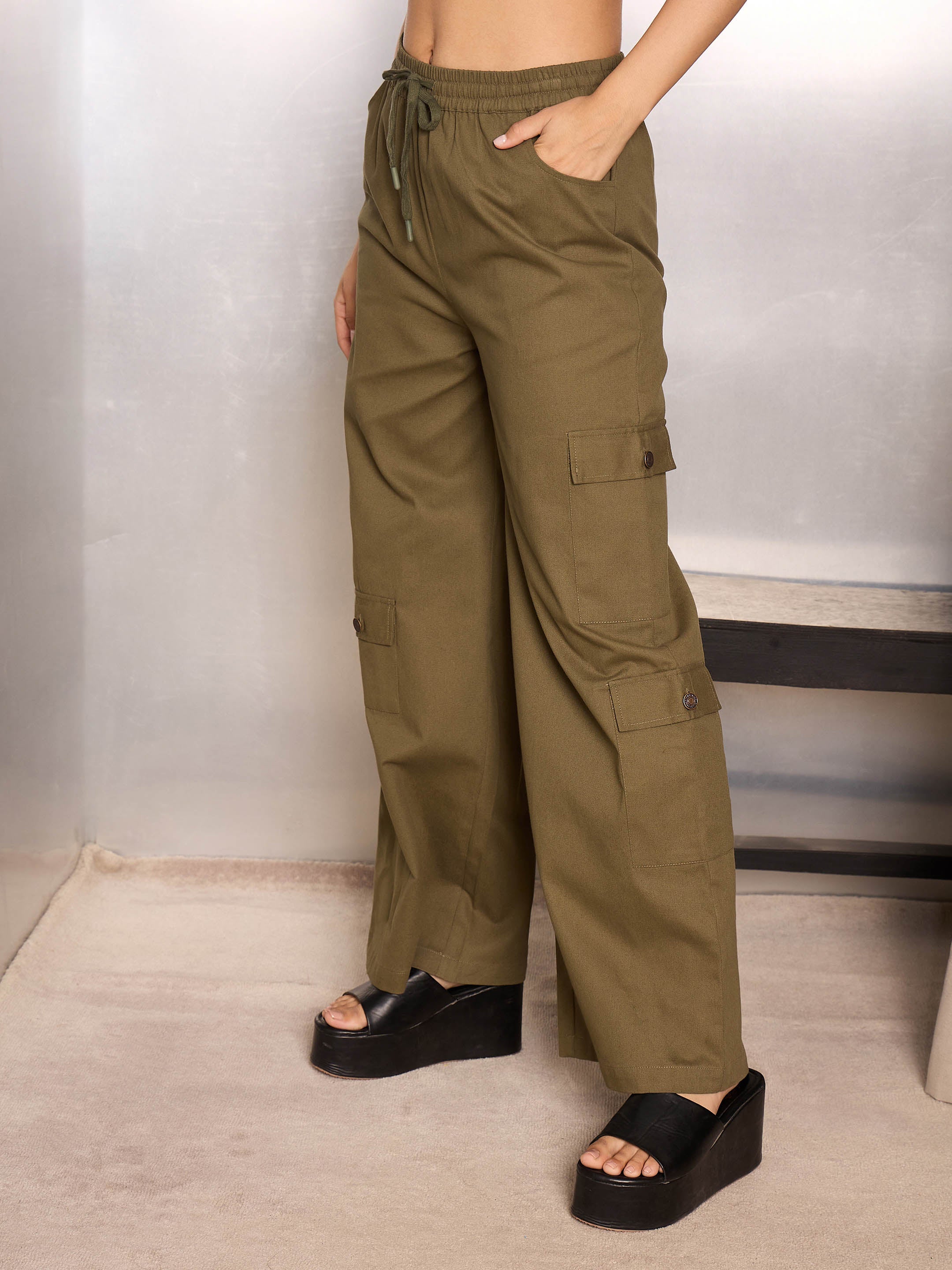 Women Olive Twill Drawstring Cargo Pants-SFPANT51242
