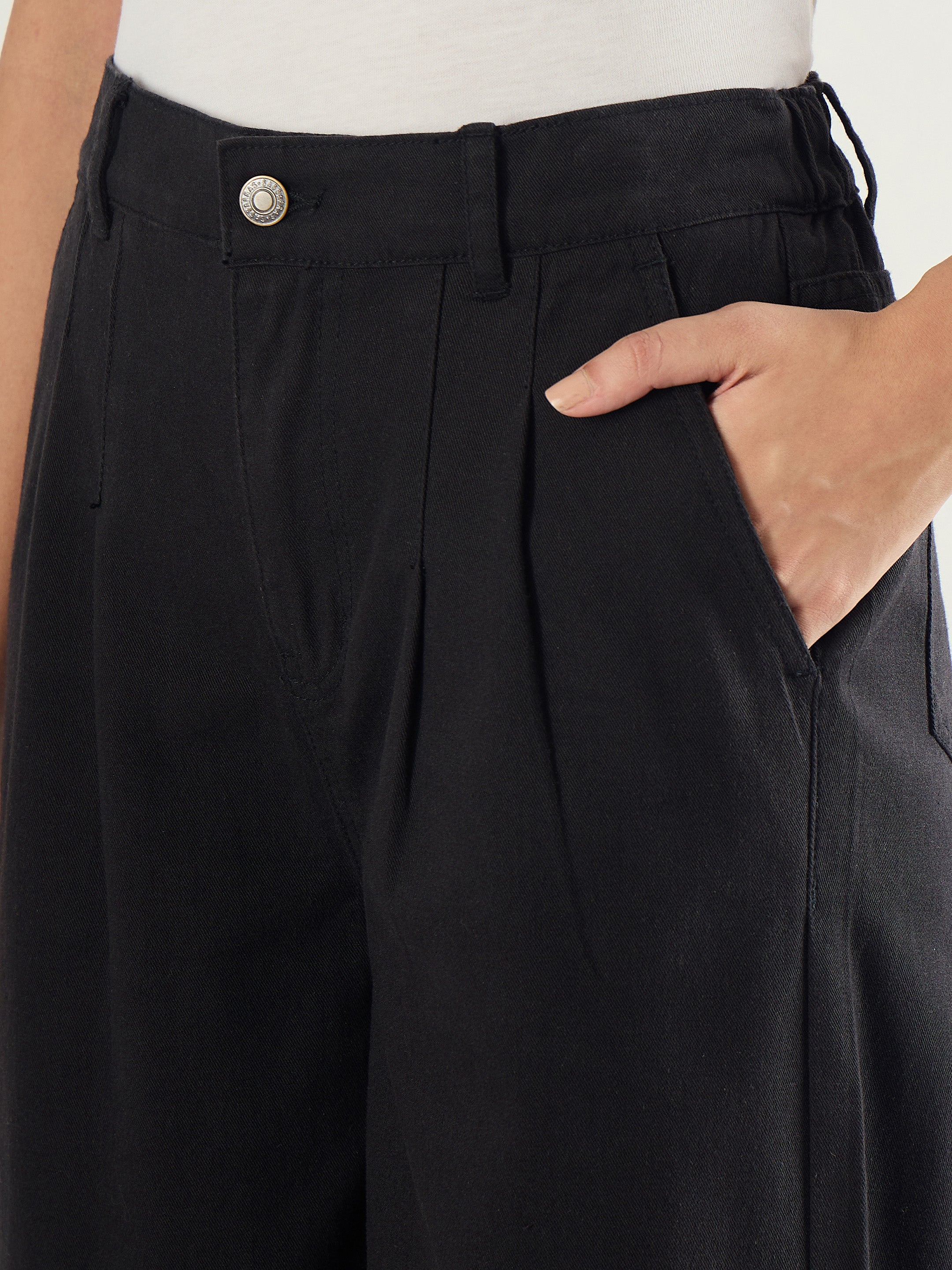 Women Black Twill Inverted Hem Wide Leg Pants-SFPANT51296