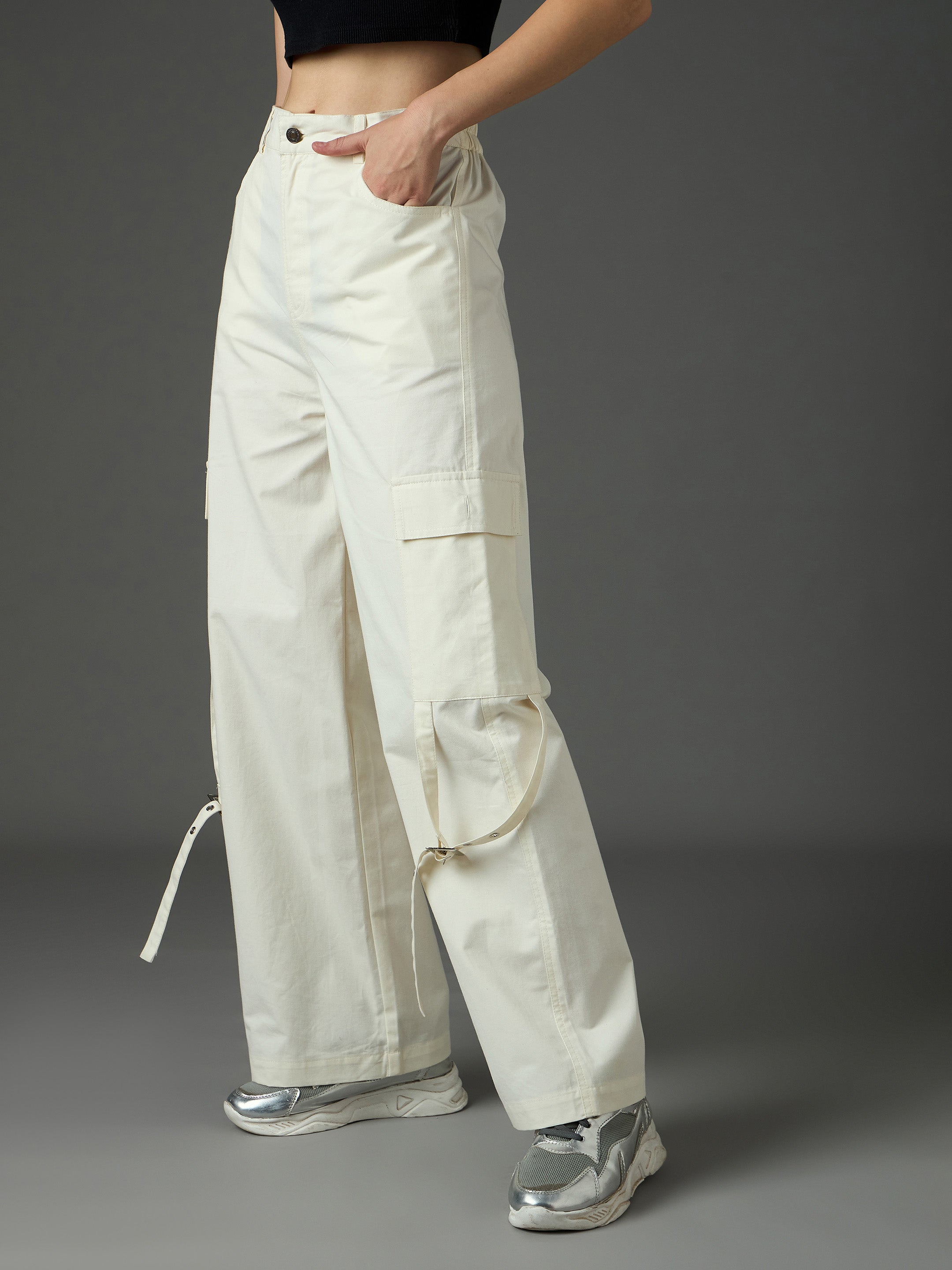 Women White Twill Pocket Loop Detail Cargo Pants-SFPANT51323