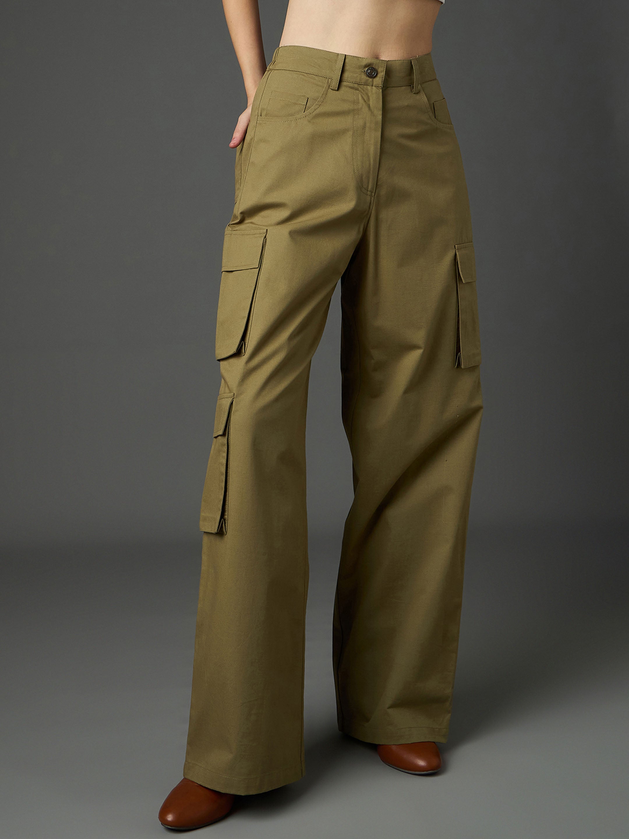 Women Olive Twill Box Pocket Straight Cargo Pants-SFPANT51331