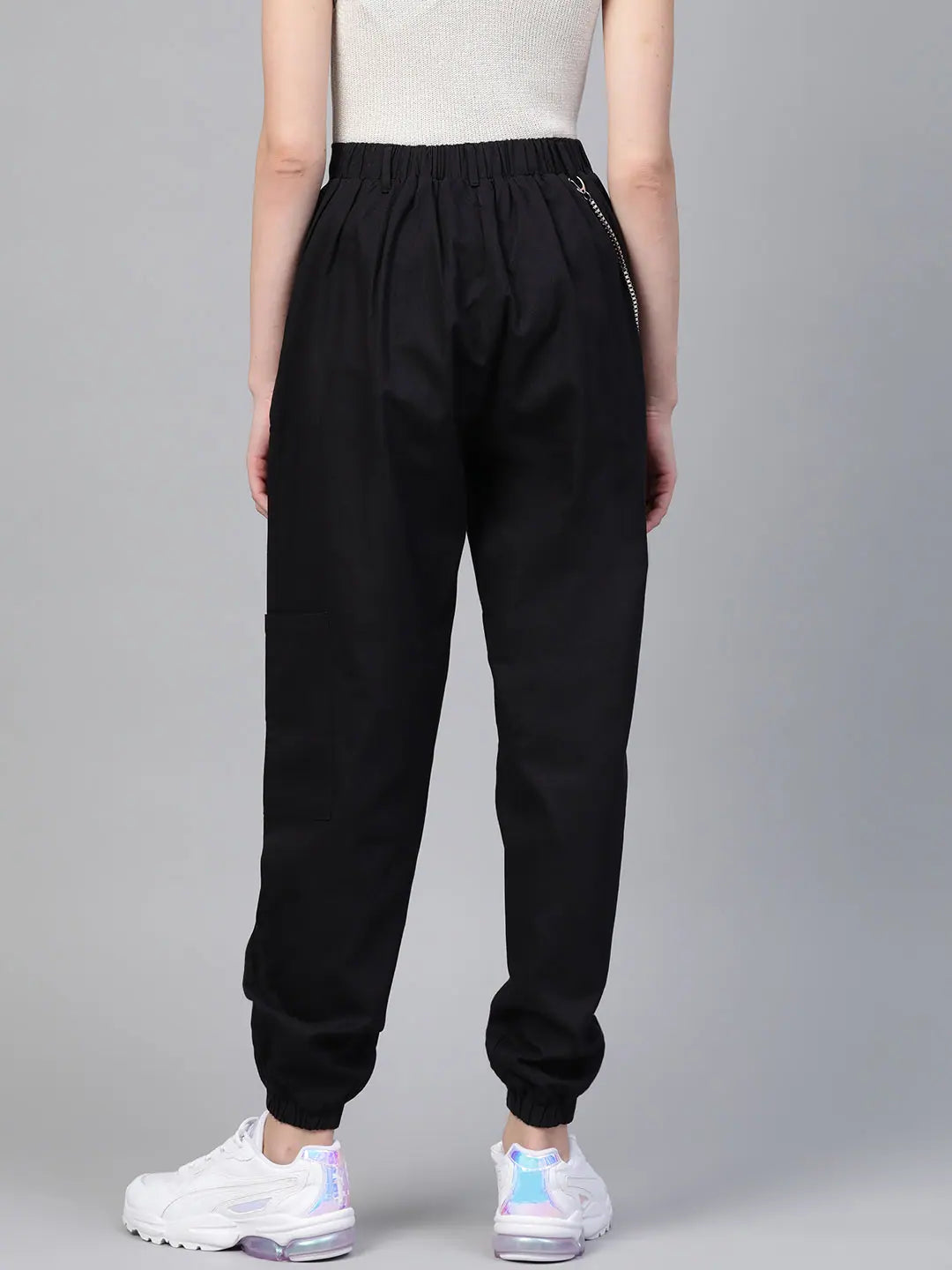 Black Streetwear Cargo Pants - Women's Western Wear Outfits
