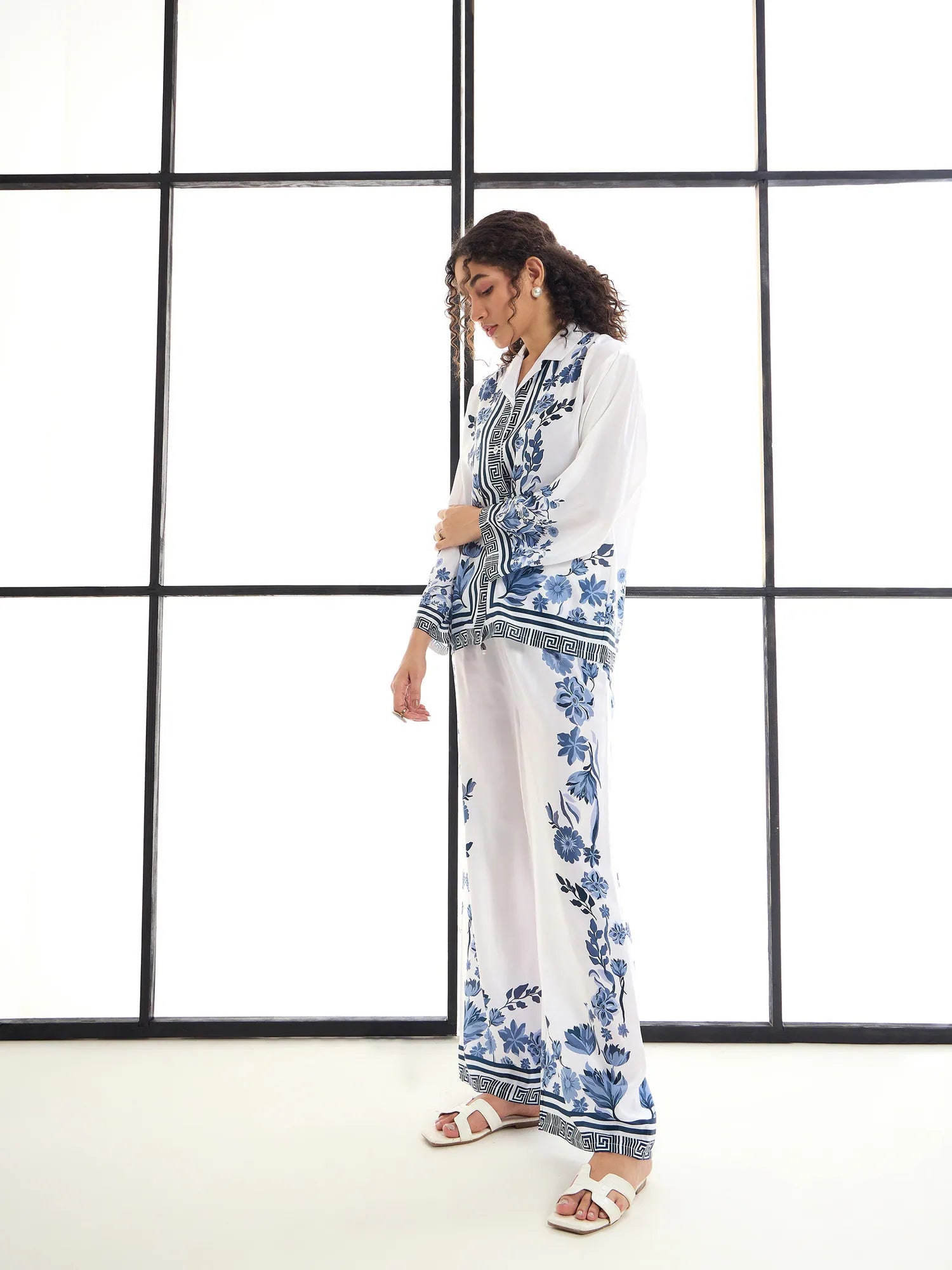 White & Blue Floral Co ord Sets: Women's Lounge Shirt & Pants