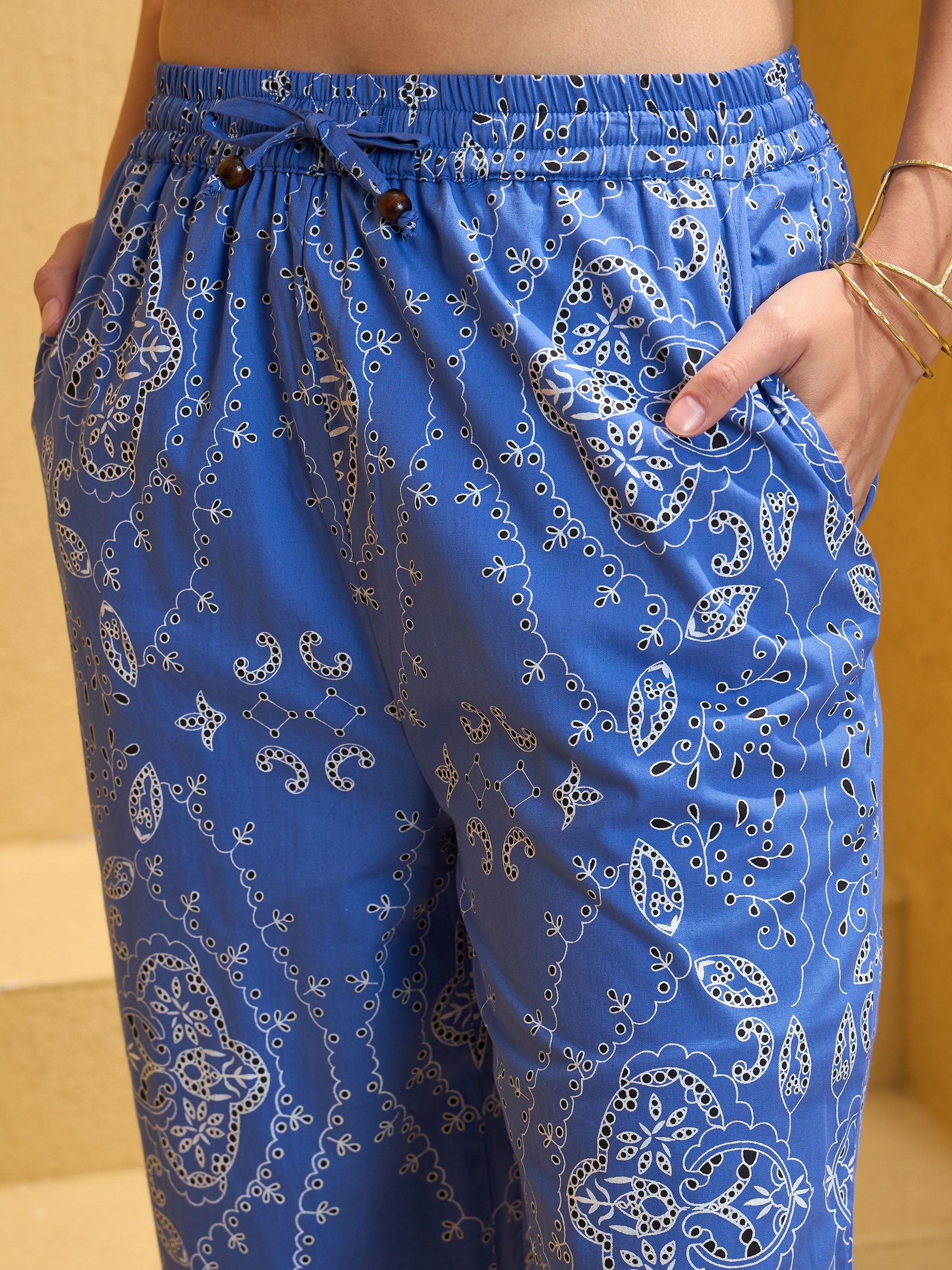 Women Blue Floral Waistcoat With Pants-SFSETS96138
