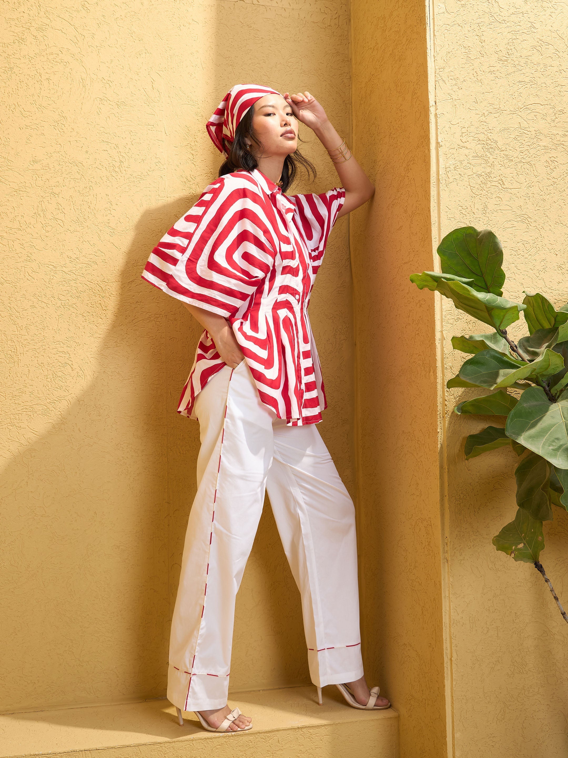Women Red & White Geometric Shirt With Solid Pants-SFSETS96145