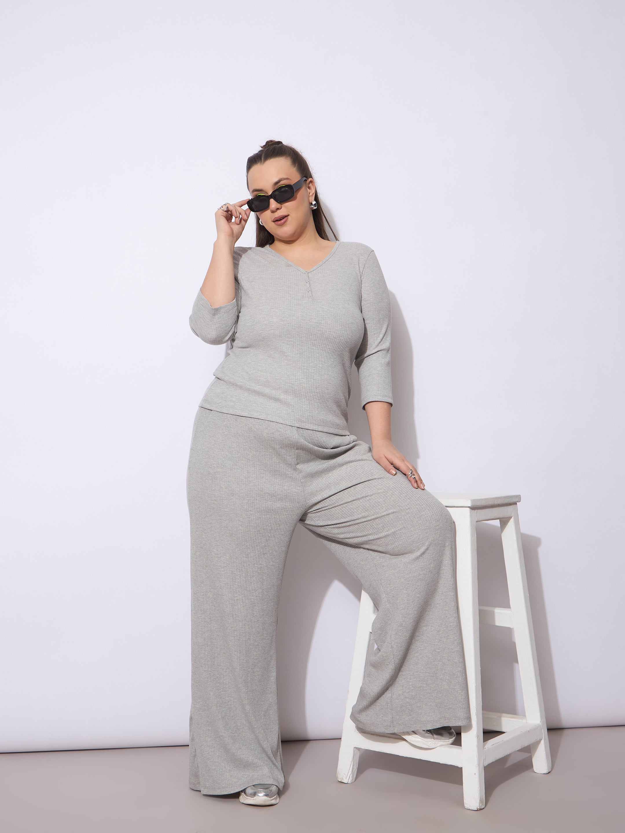 Women Grey Rib Straight Pants With V Neck Top-SFSETS96371