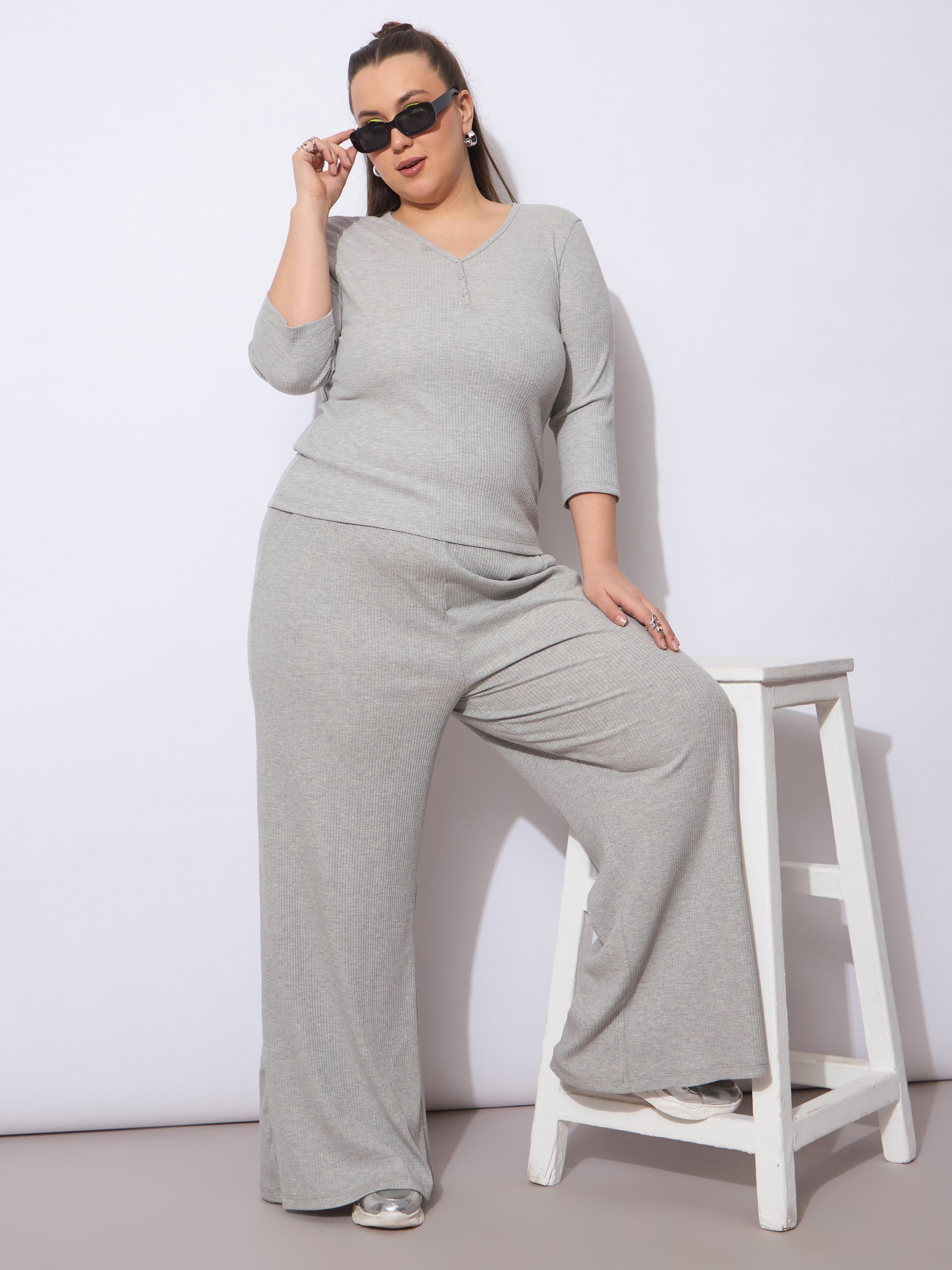 Women Grey Rib Straight Pants With V Neck Top-SFSETS96371
