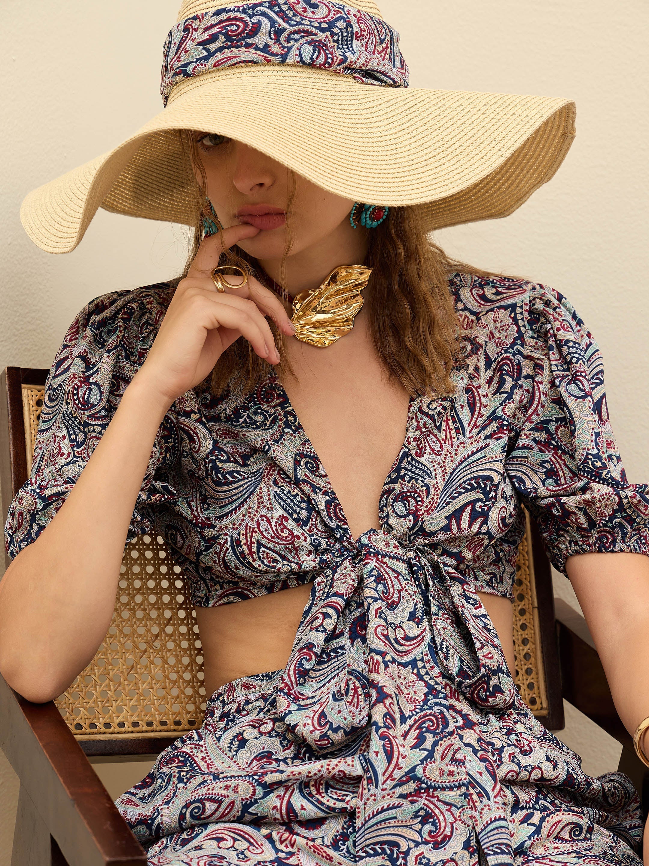 Women Navy Blue Paisley Printed Crop Top With Joggers-SFSETS96376