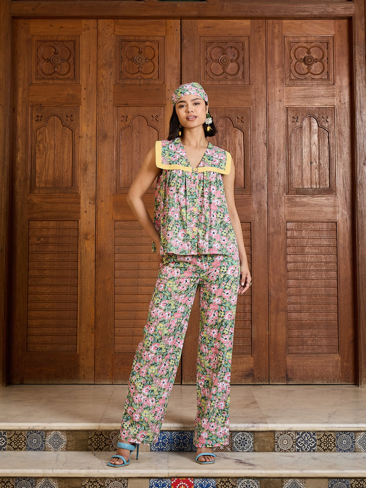 Women Green Floral V Neck Peplum Top With Pants-SFSETS96398
