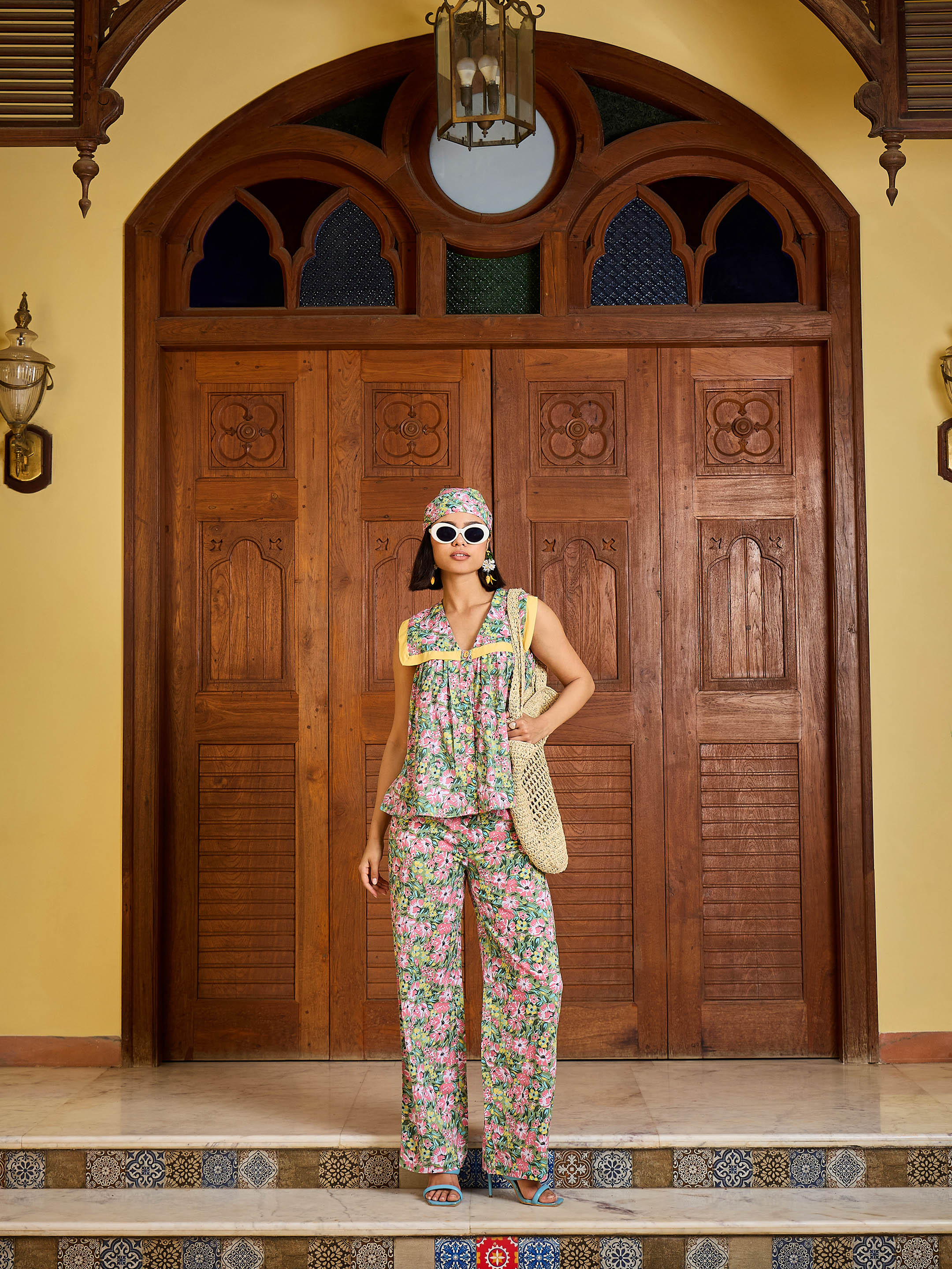 Women Green Floral V Neck Peplum Top With Pants-SFSETS96398