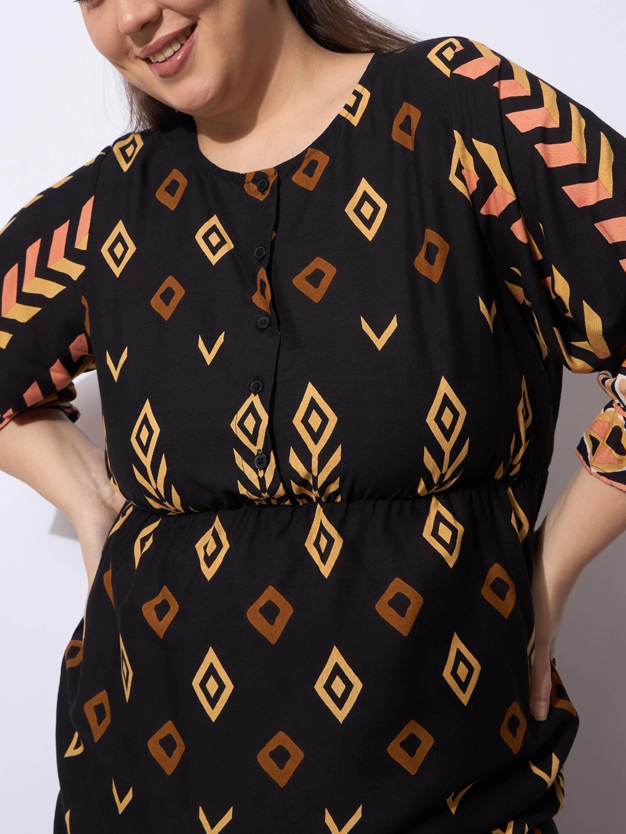 Women Black Geometric Peplum Top With Pants-SFSETS96413