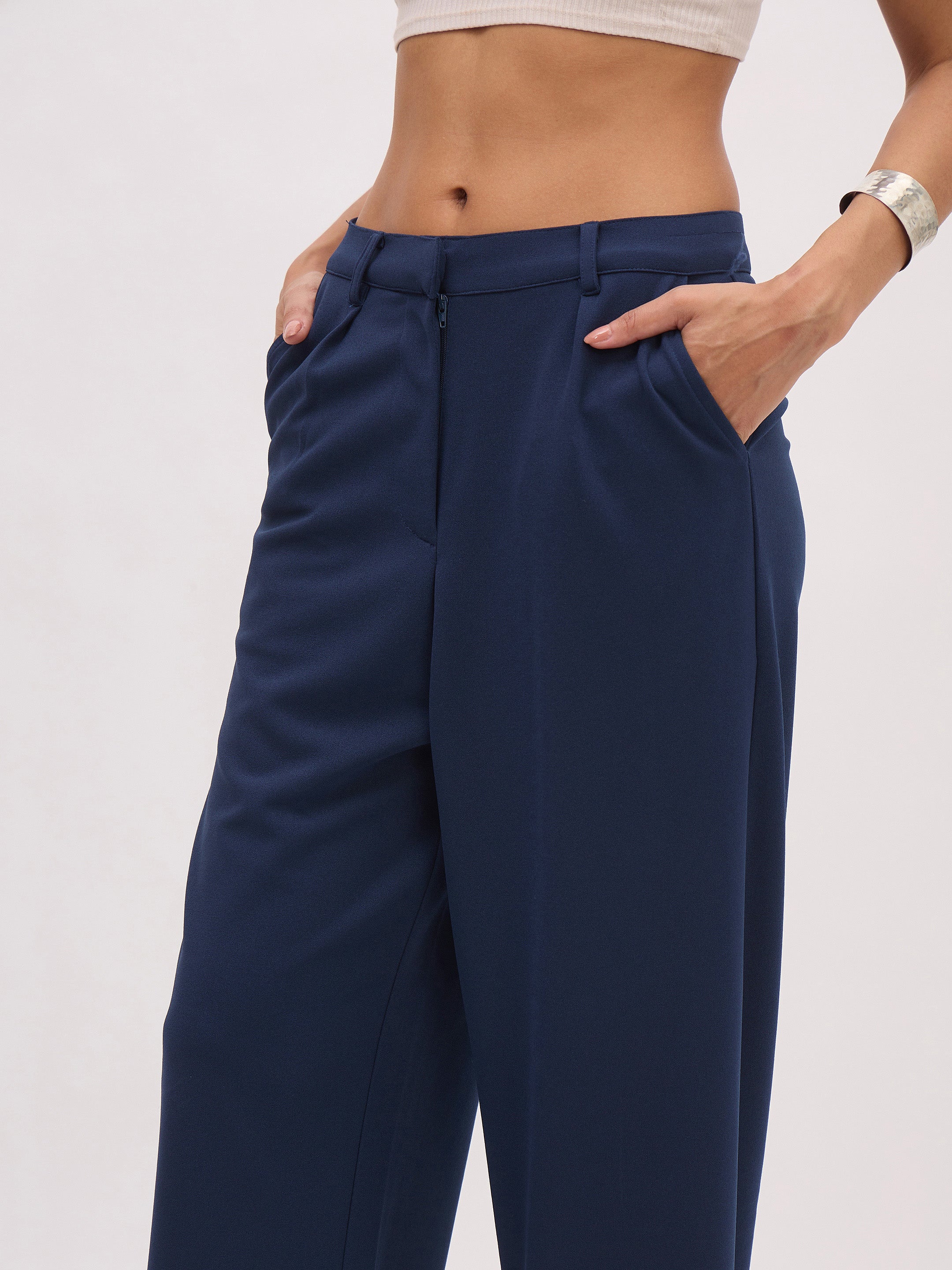 Women Blue Rhombus Neck Top With Cross Pocket Pants-SFSETS96496