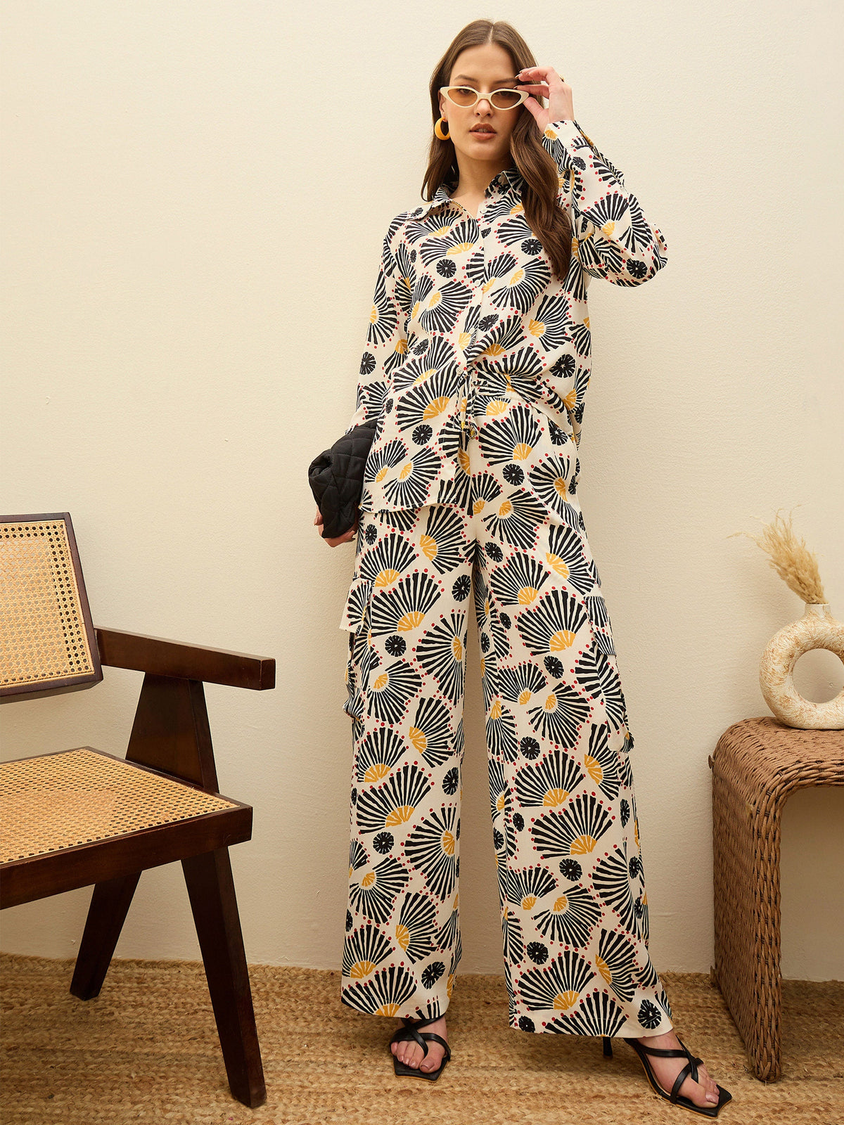 Women Beige Printed Oversize Shirt With Box Pocket Pants-SFSETS96500