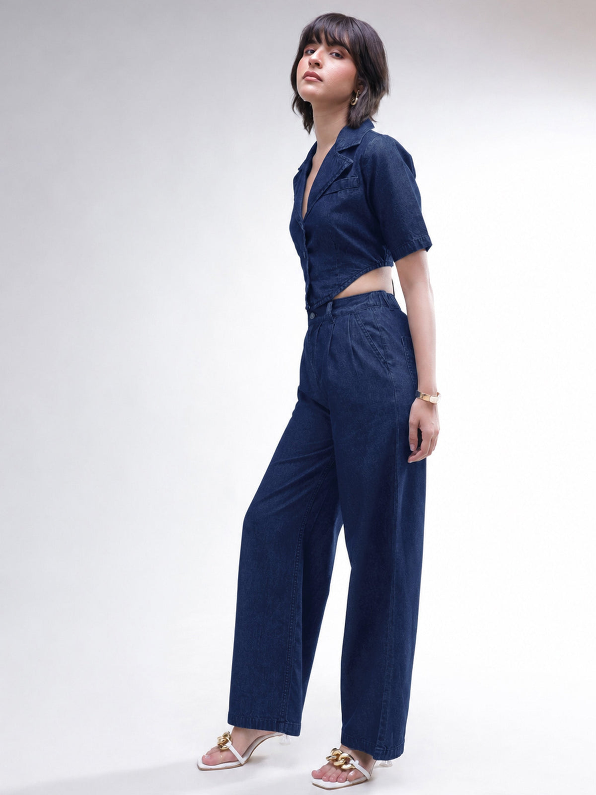 Women Navy Back Cut-Out Crop Top With Straight Jeans