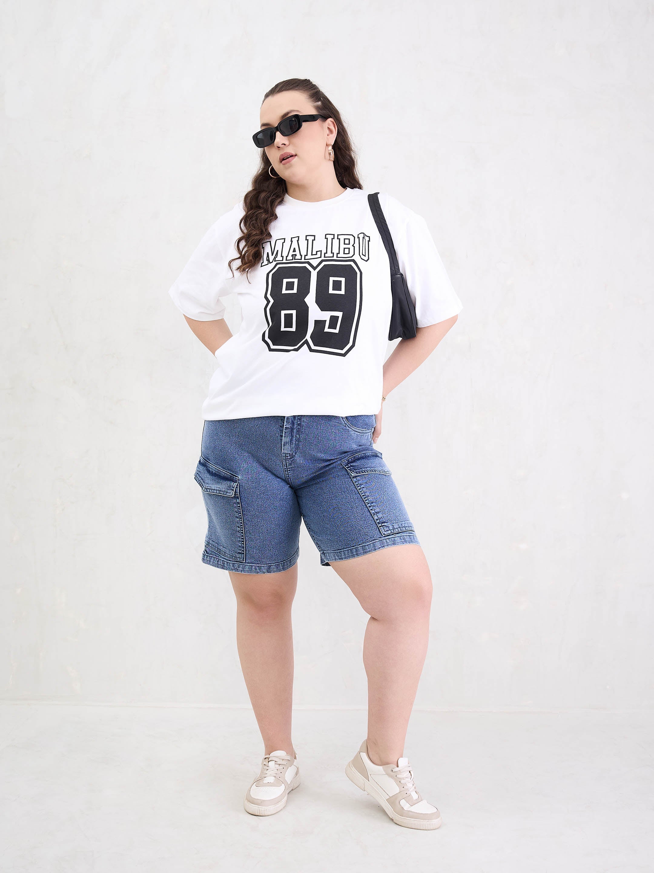 Women Ice Blue Denim Hem Pockets Bermuda Shorts-SFSHOR90111