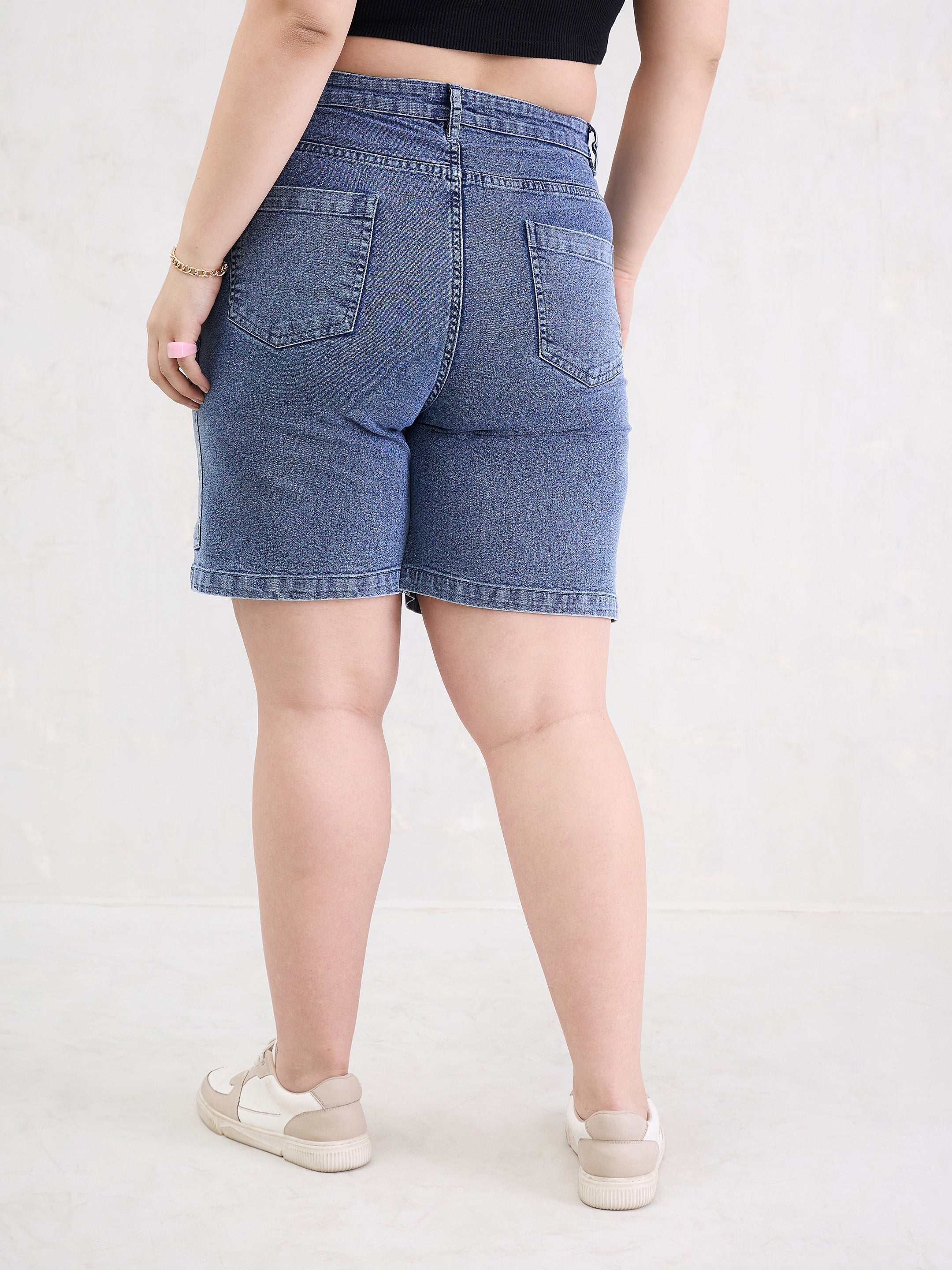 Women Ice Blue Denim Hem Pockets Bermuda Shorts-SFSHOR90111