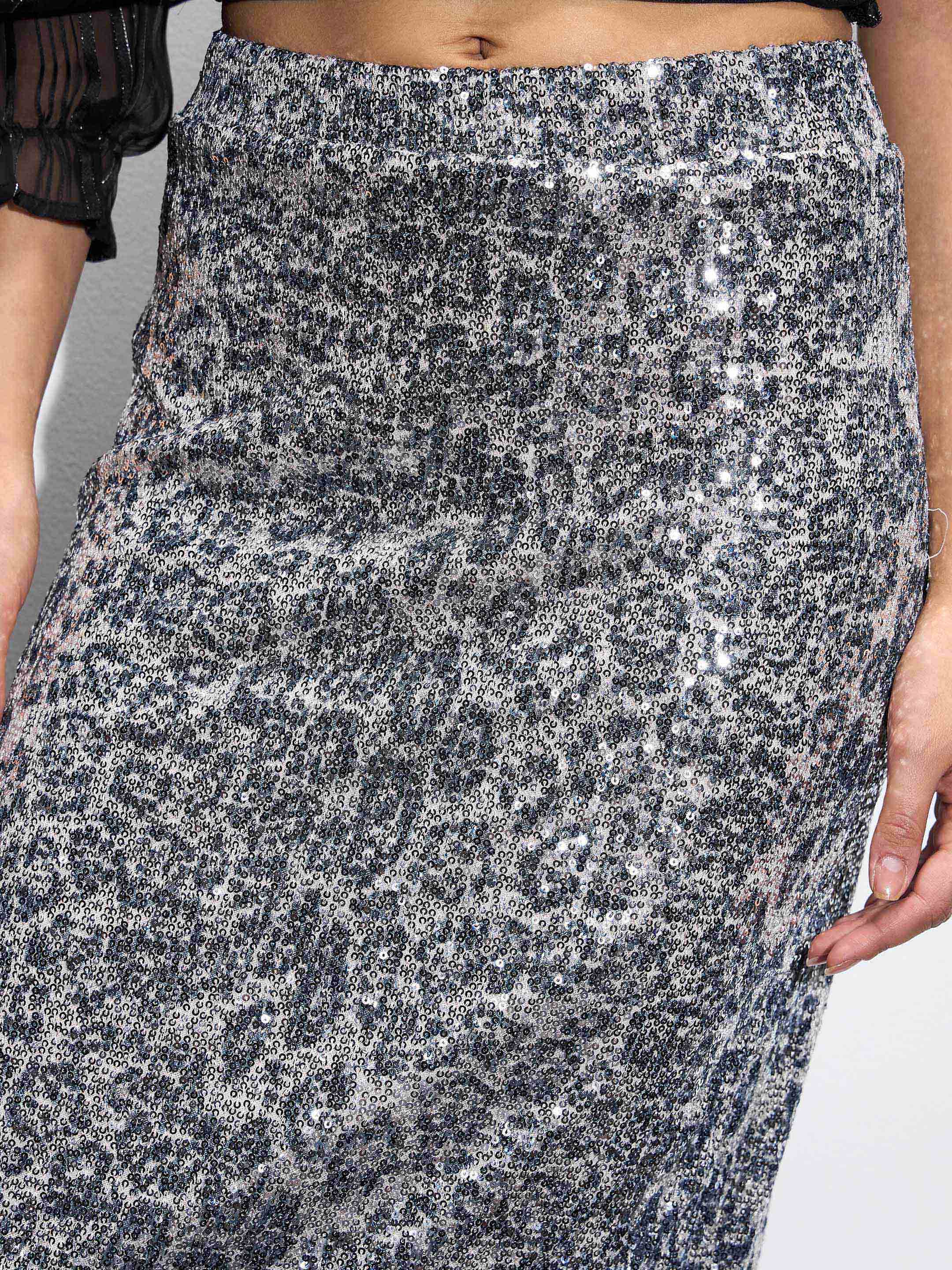 Women Silver Sequin Pencil Skirt-SFSKRT30490
