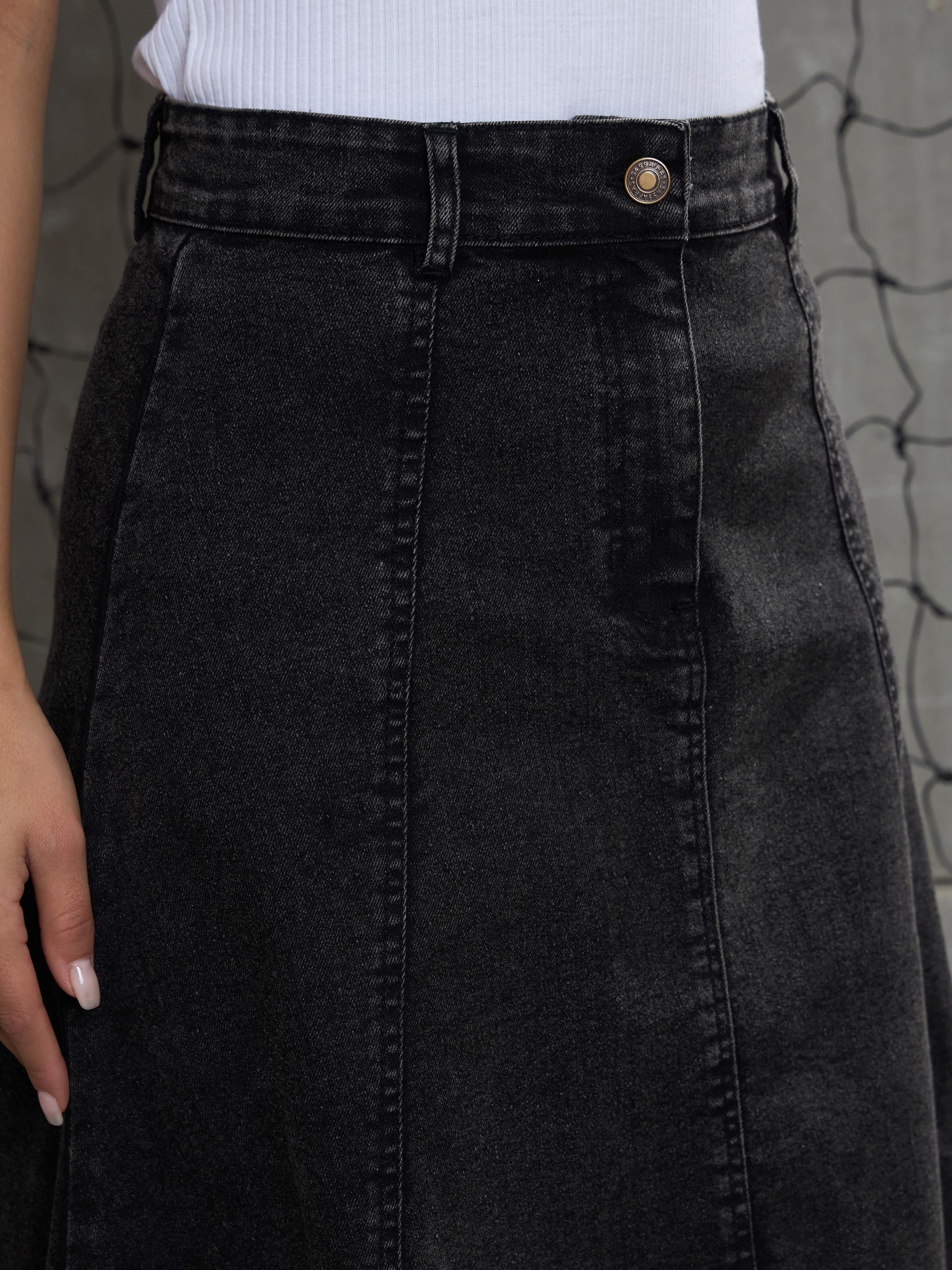 Women Black Washed Denim Flared Hem Skirt-SFSKRT30506