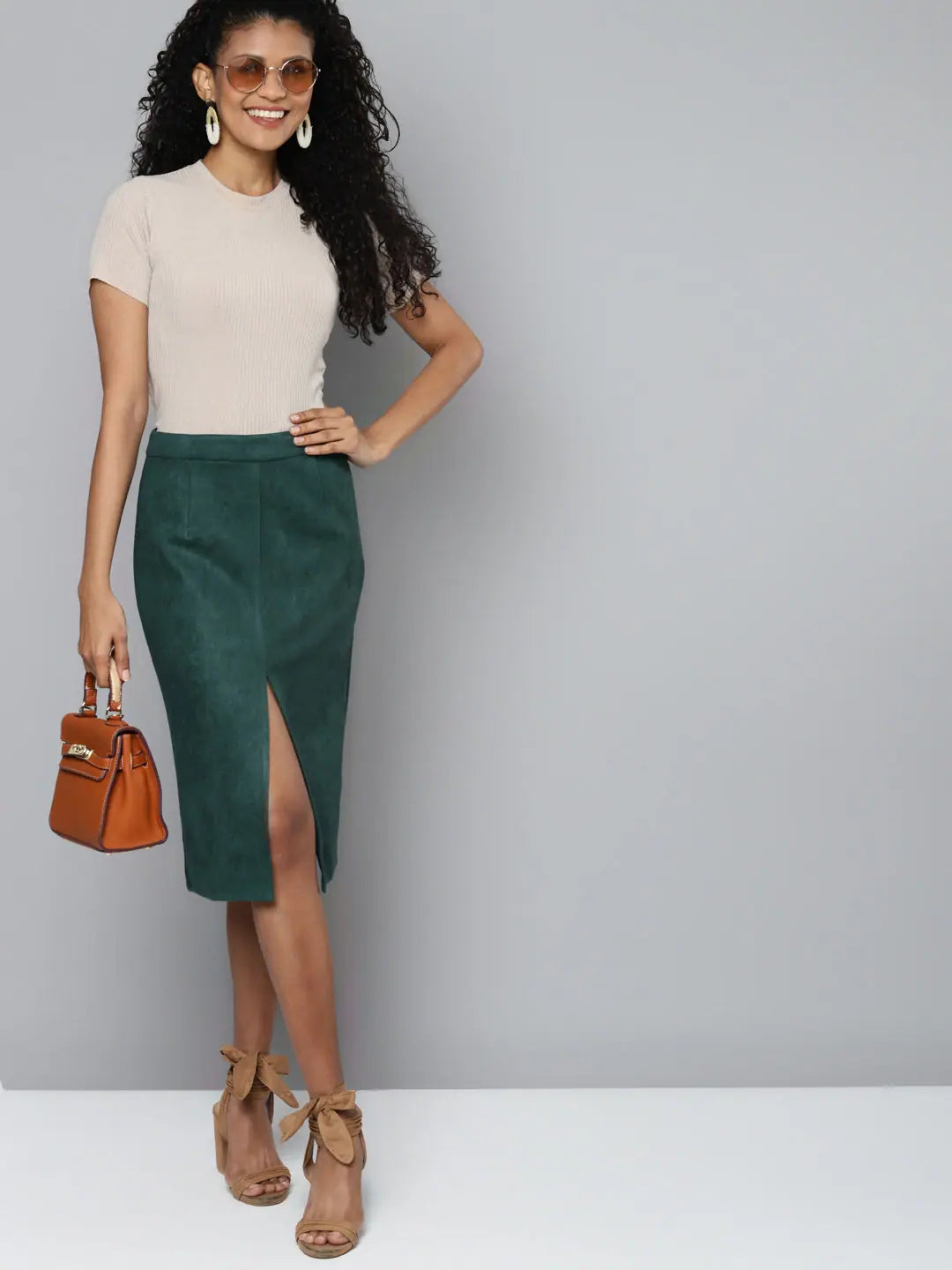Emerald Green Suede Pencil Skirt - Slim Fit, Midi Length