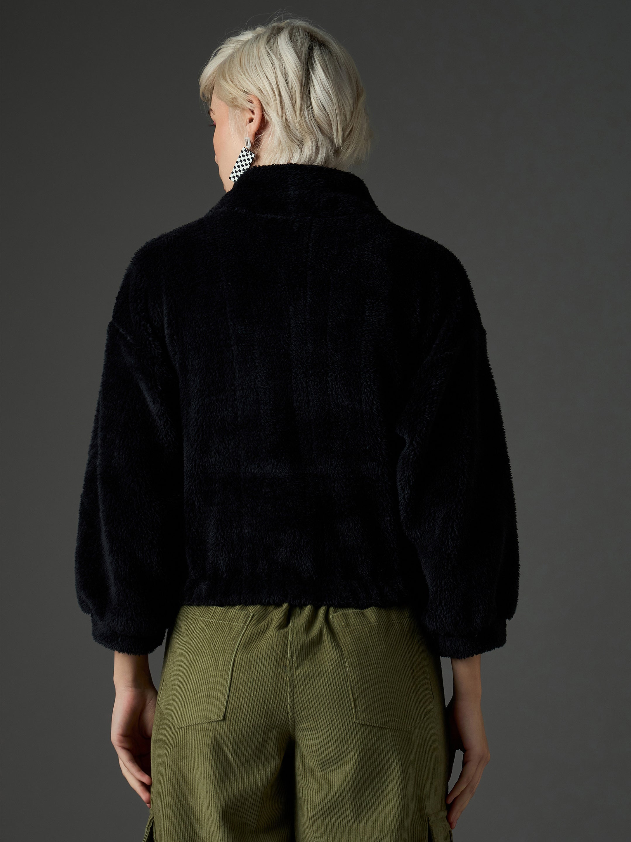 Women Black Zip Front Faux Fur Crop Sweatshirt-SFSWSH7698