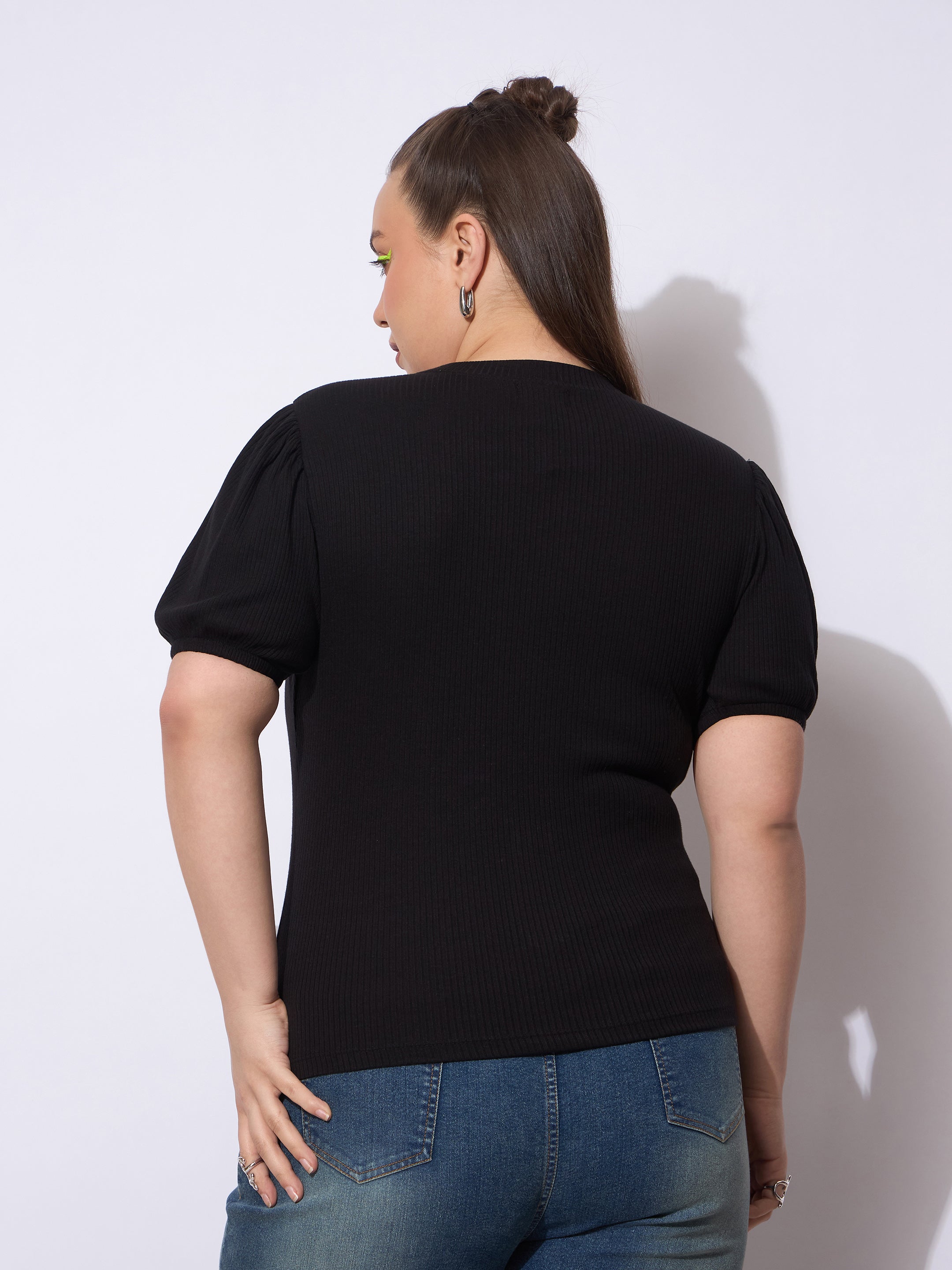 Women Black Rib Round Neck Puff Sleeves Top-SFTOP42388