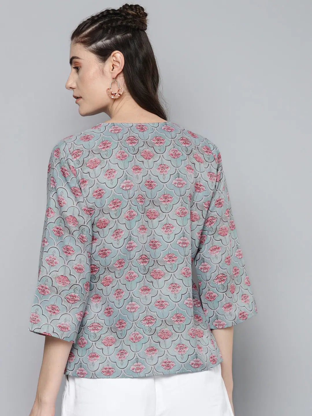 Floral Front Knot Top | Trendy Women's Western Clothing