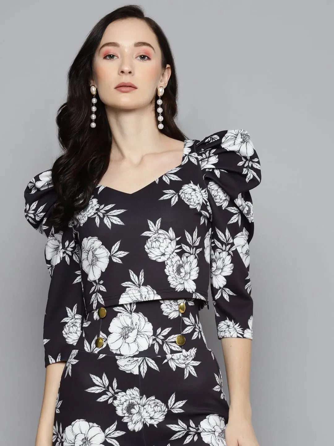 Black Floral Scuba Crop Top - Women's Western Wear Outfits