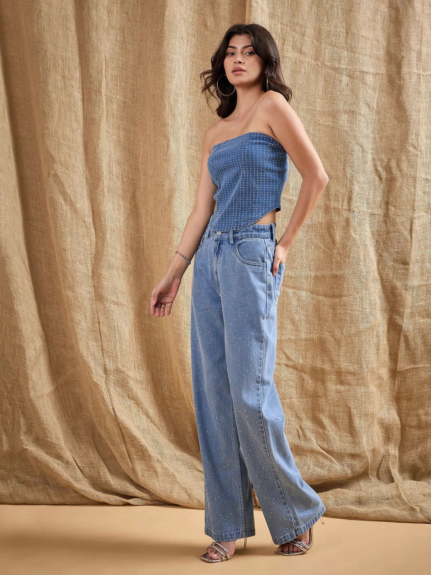 Wholesale Women Blue Washed Tube Top With Straight Fit Jeans