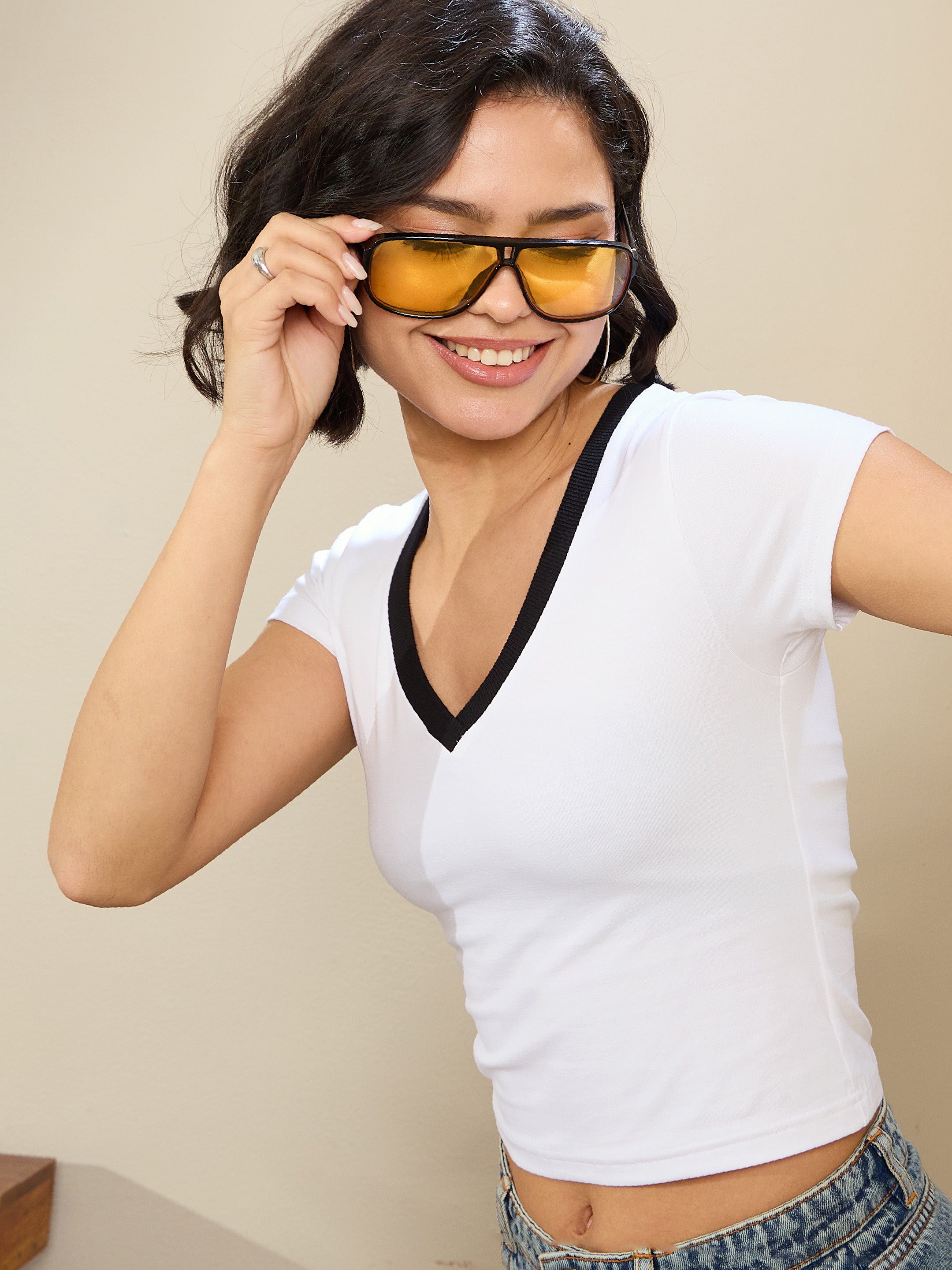 Women White Contrast Deep V-Neck Crop T-Shirt-SFTOPS42170